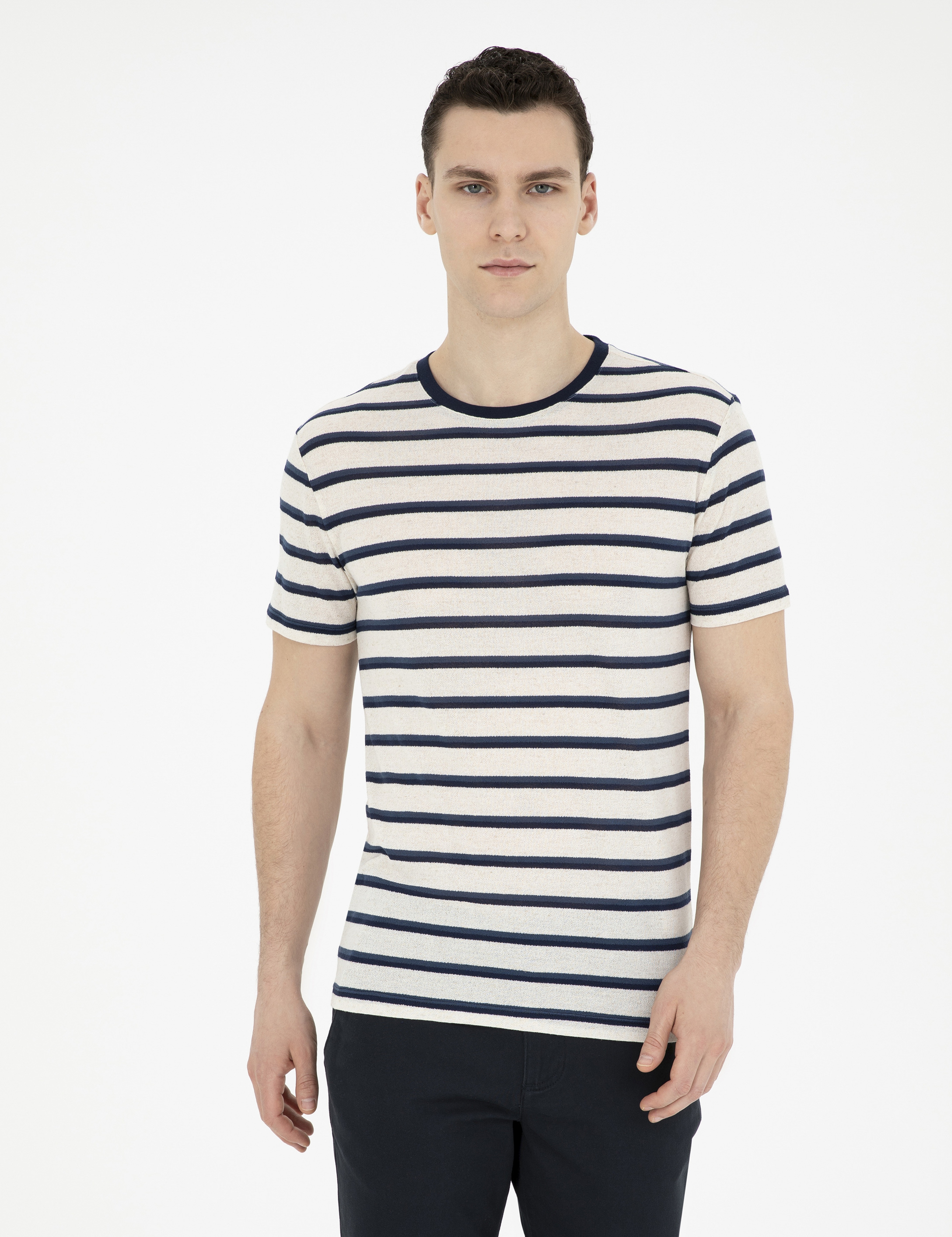 Bej Slim Fit Keten Karışımlı Bisiklet Yaka Tişört - Image 1