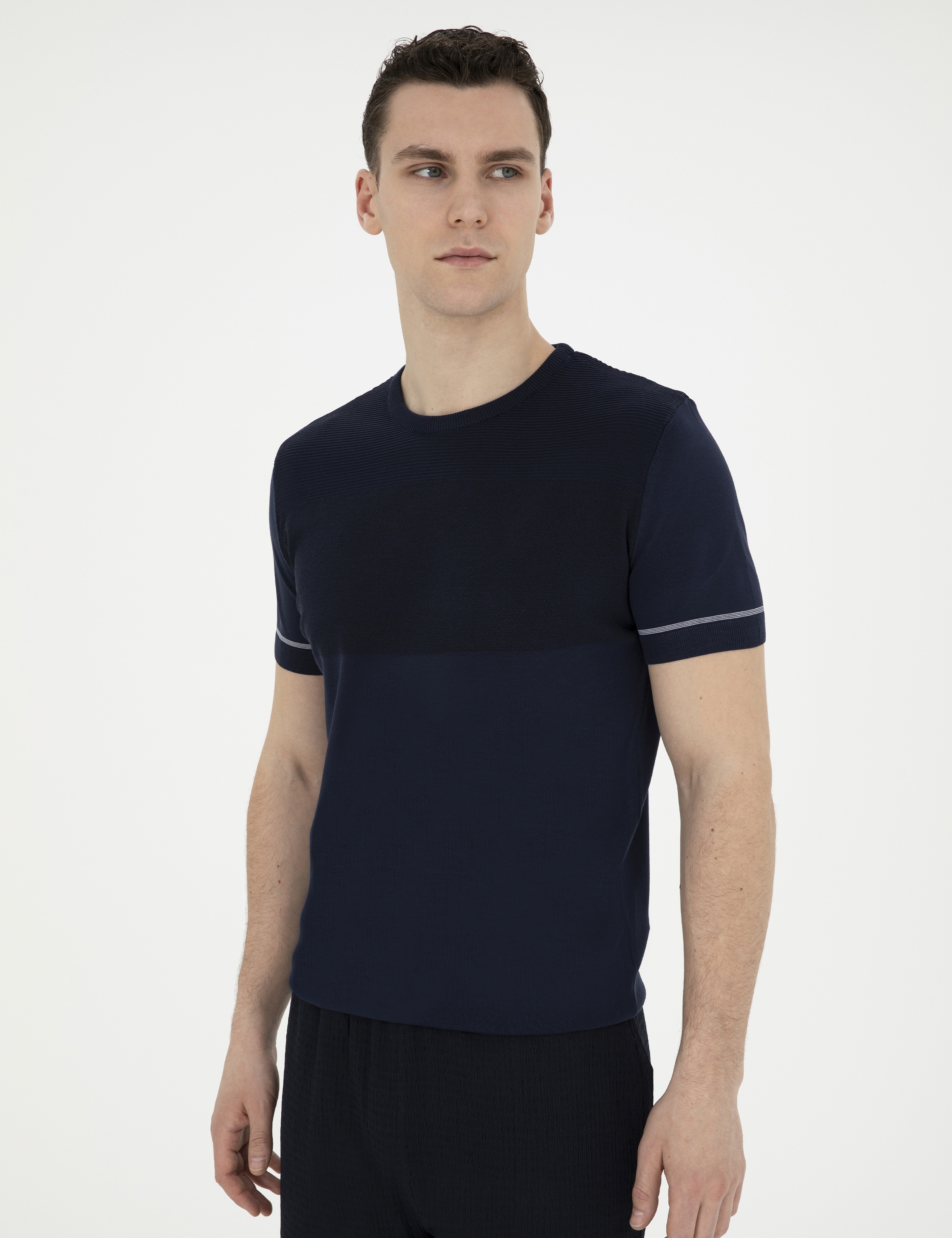 Lacivert Slim Fit Bisiklet Yaka Triko Tişört