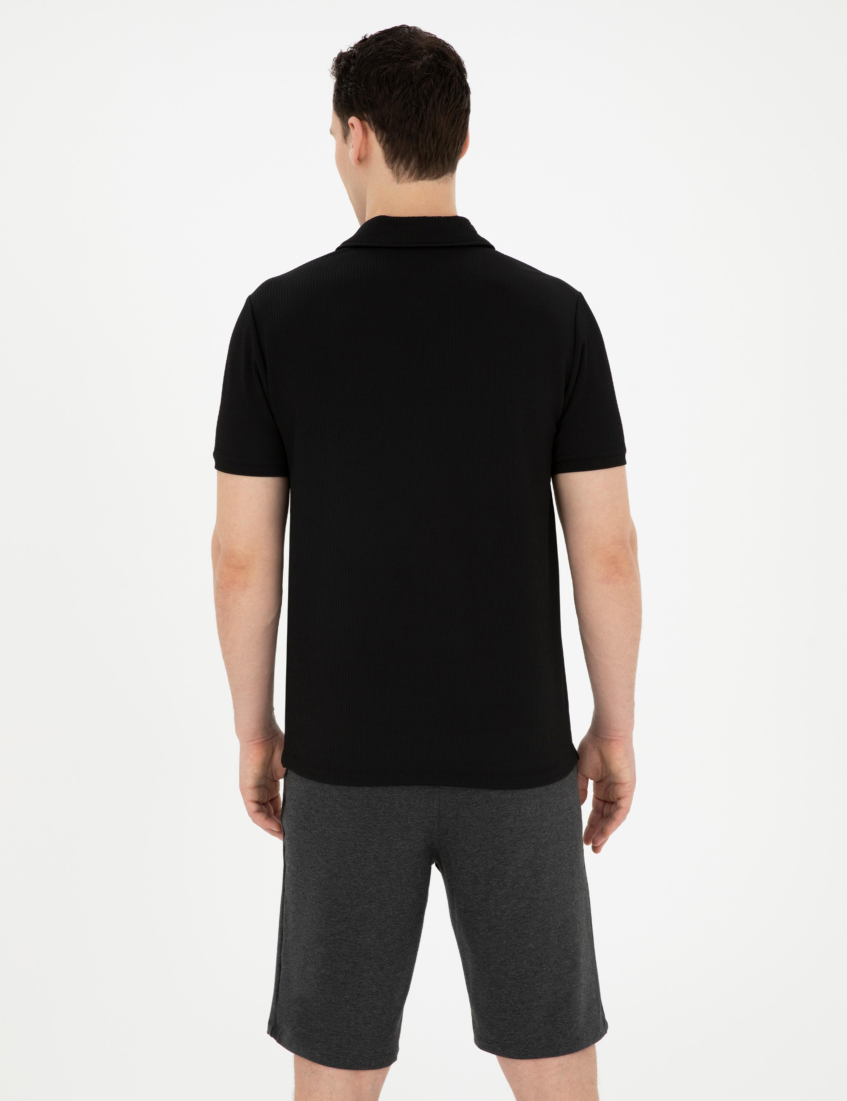 Siyah Regular Fit Tişört