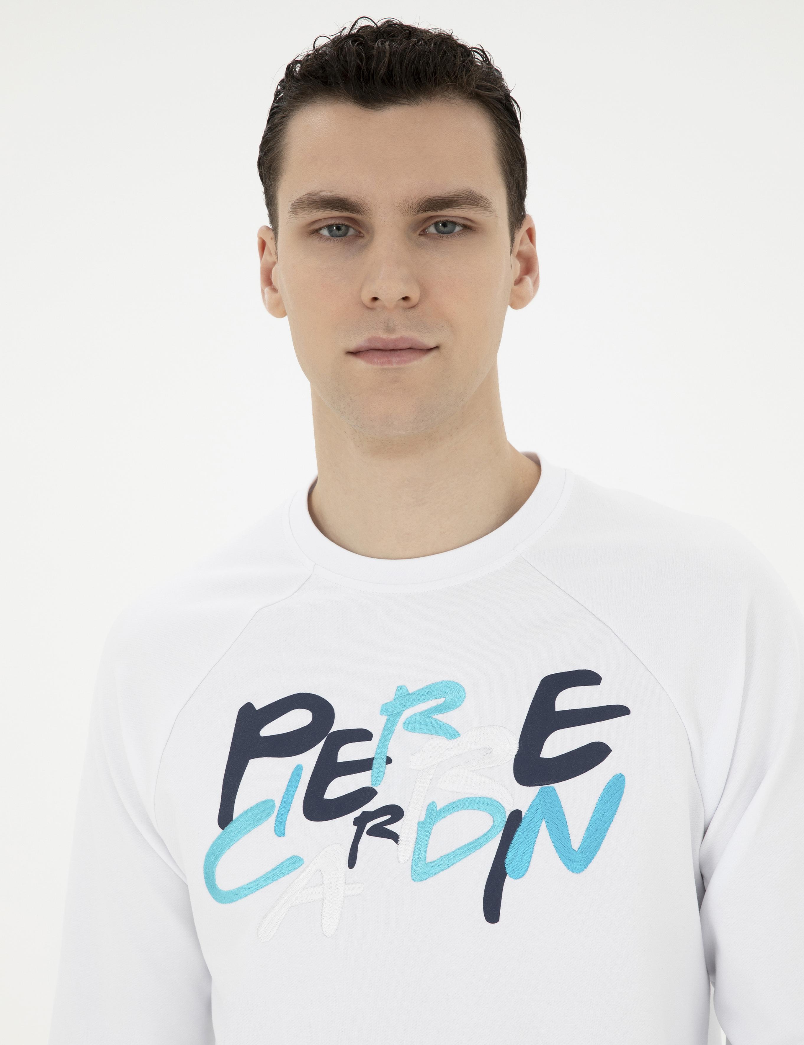 Beyaz Regular Fit Sweatshirt