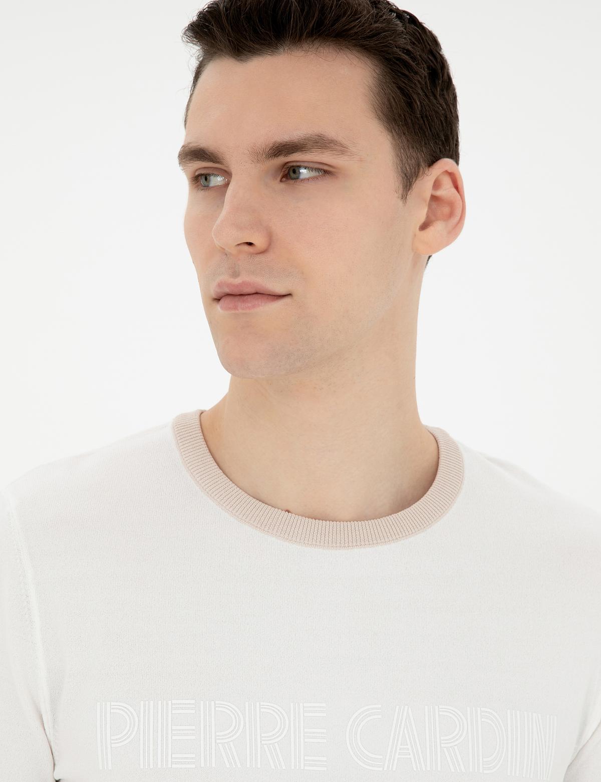 Beyaz Slim Fit Bisiklet Yaka Triko Tişört - 50288086011