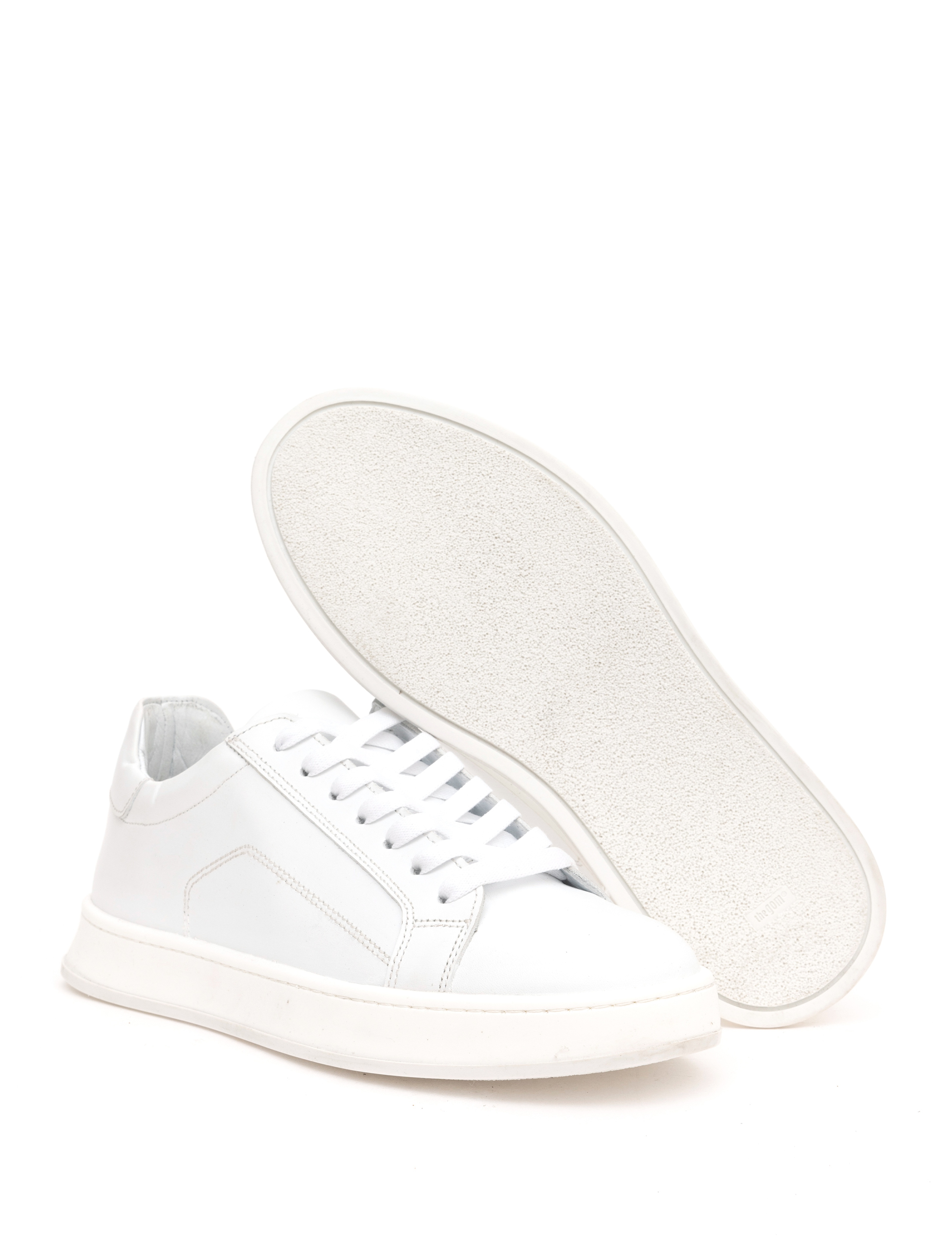 Beyaz Sneaker Ayakkabı - Image 4