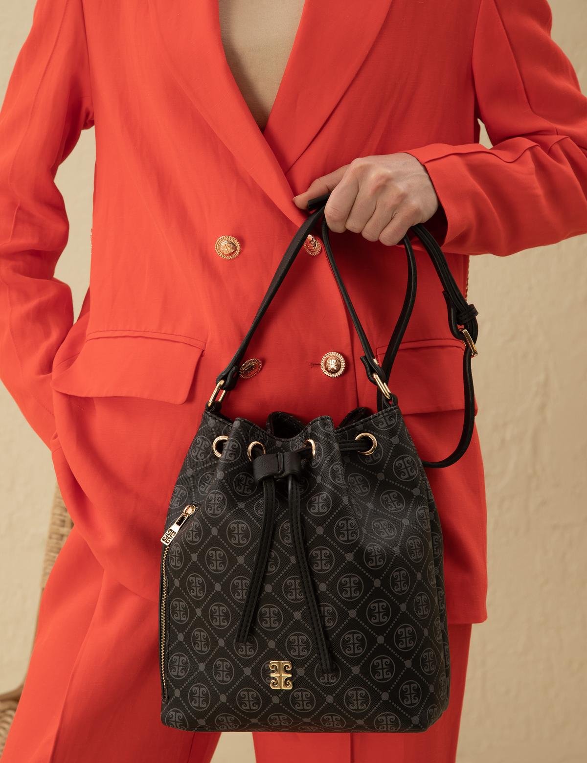 Siyah Büzgülü Çanta - 50297738001