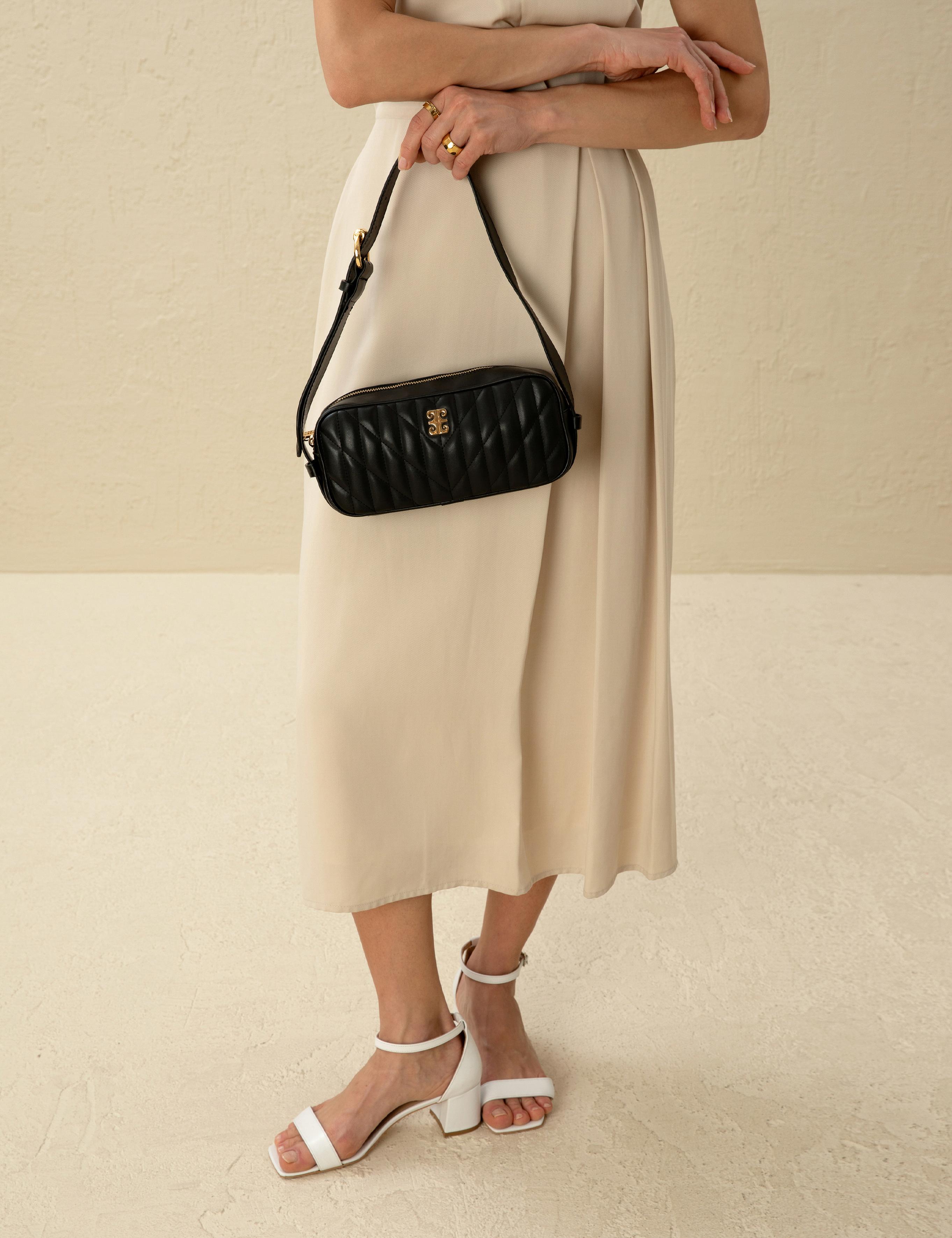 Siyah Omuz Çantası