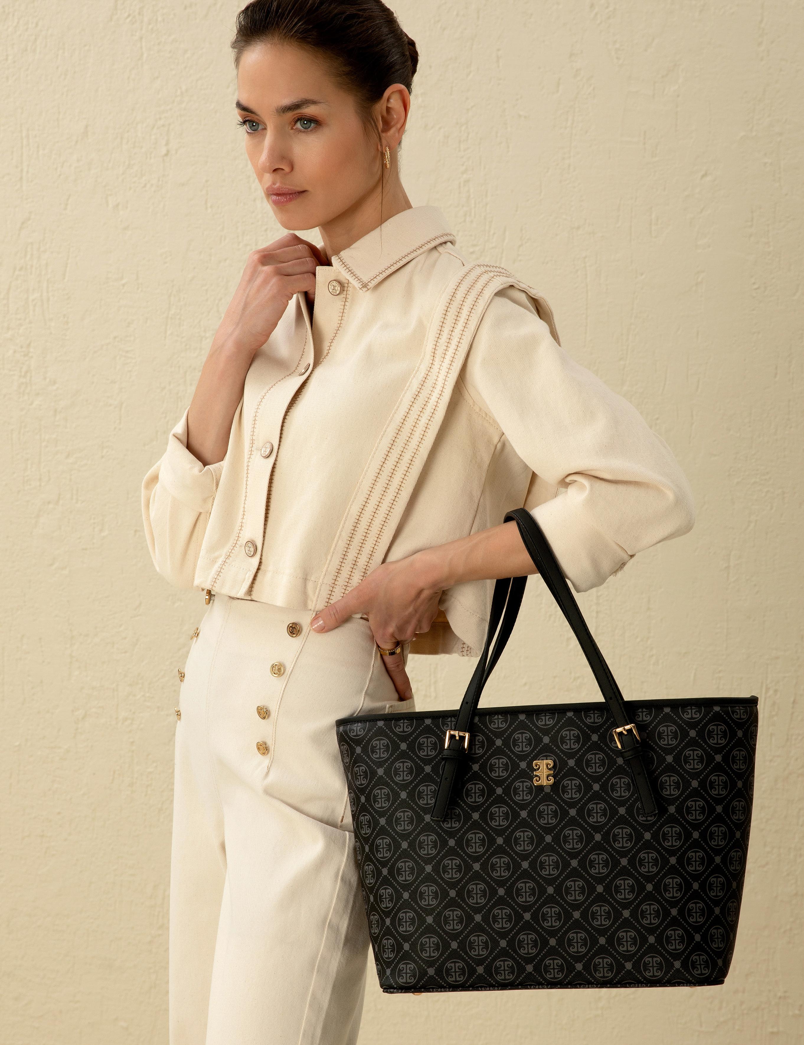 Siyah Omuz Çantası