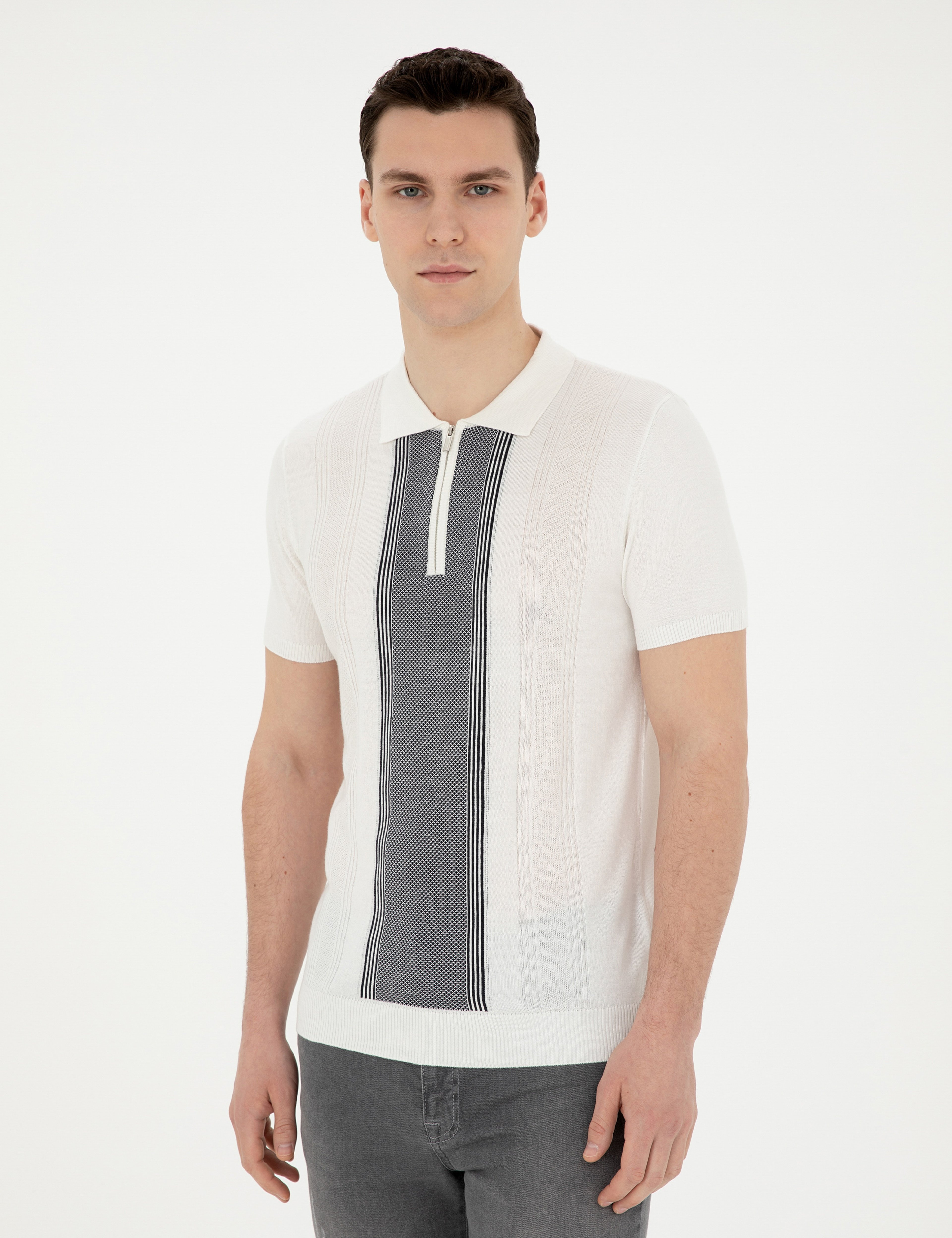 Beyaz Slim Fit Fermuarlı Polo Yaka Triko Tişört - Image 3