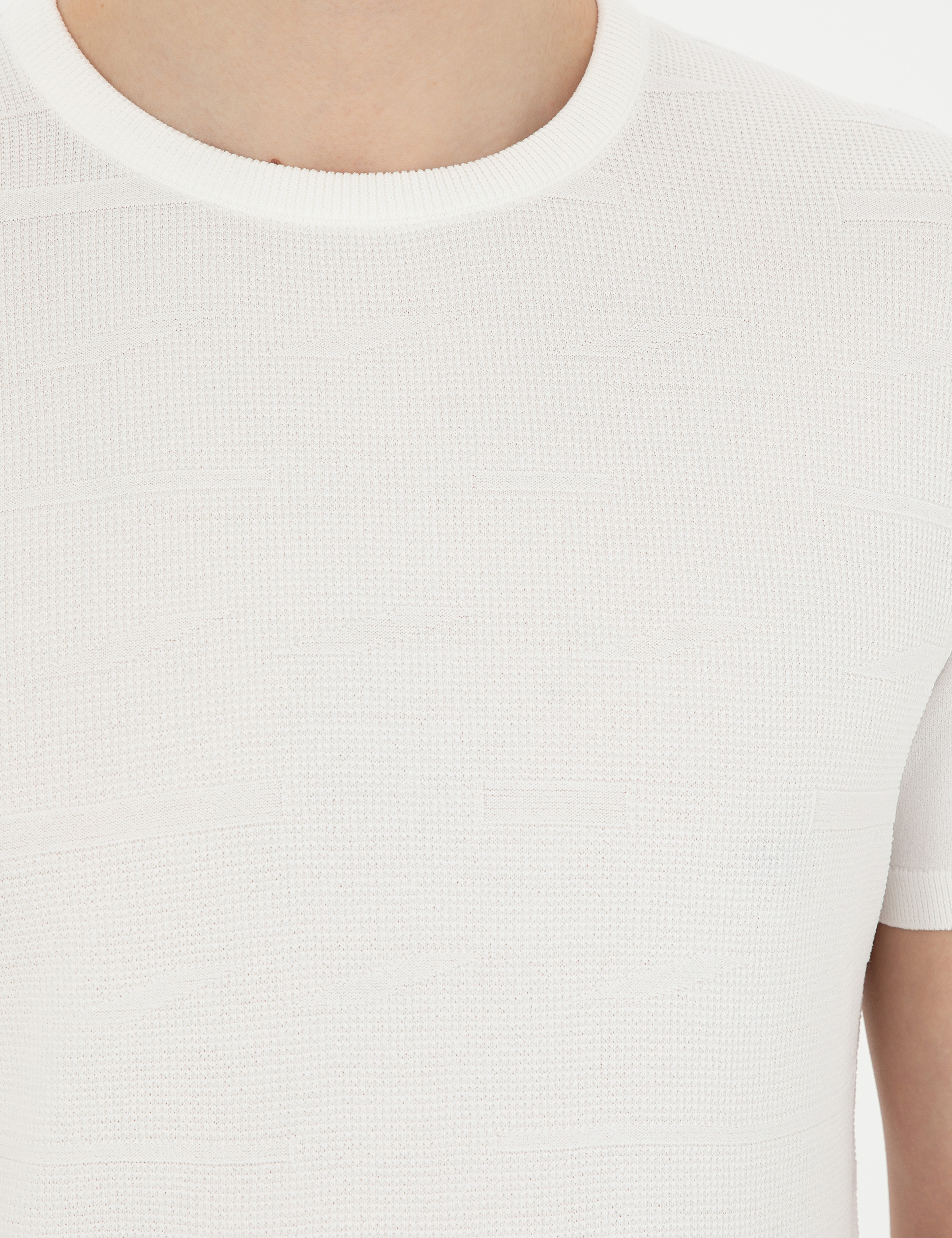 Beyaz Slim Fit Bisiklet Yaka Triko Tişört - Image 7