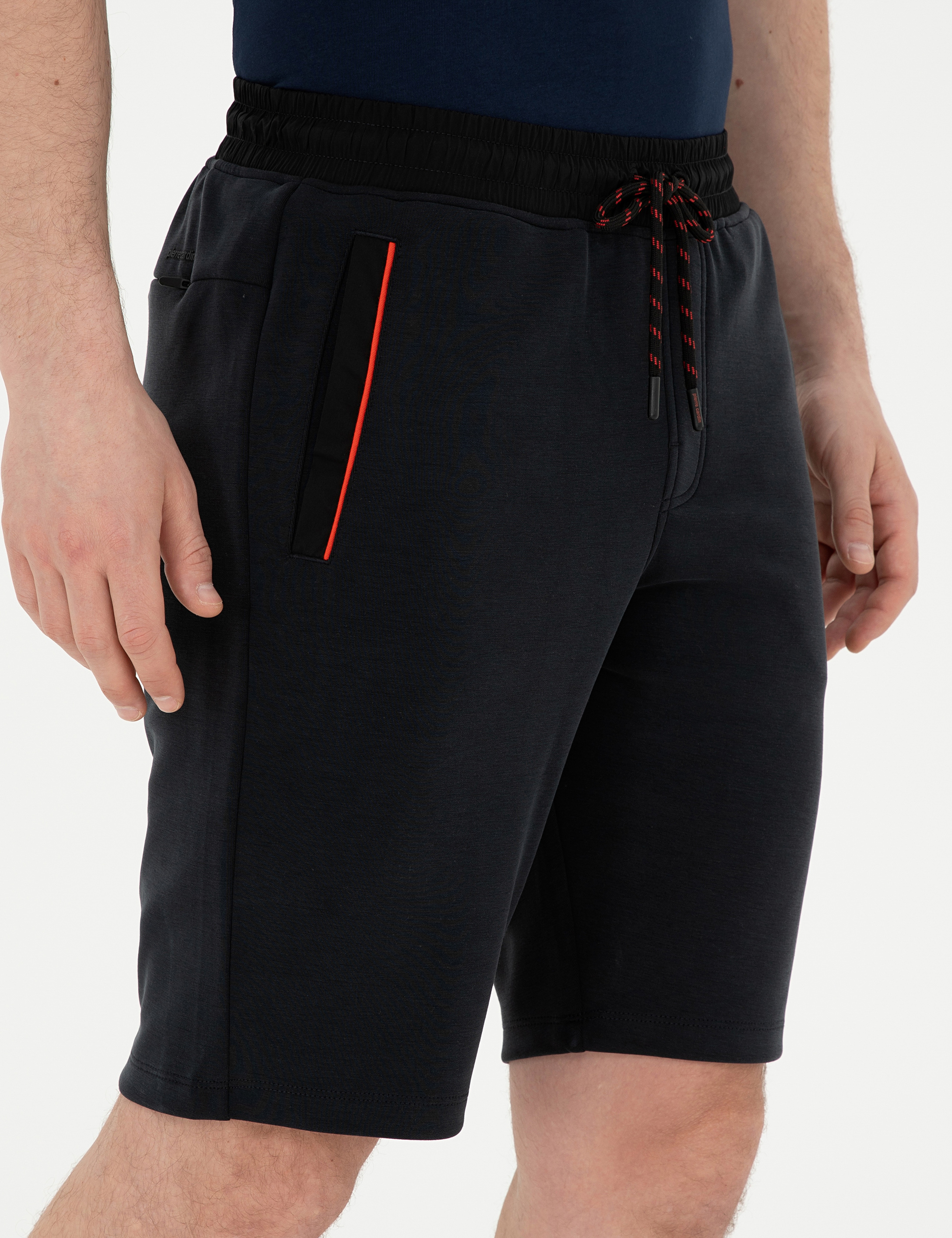Siyah Slim Fit Örme Şort