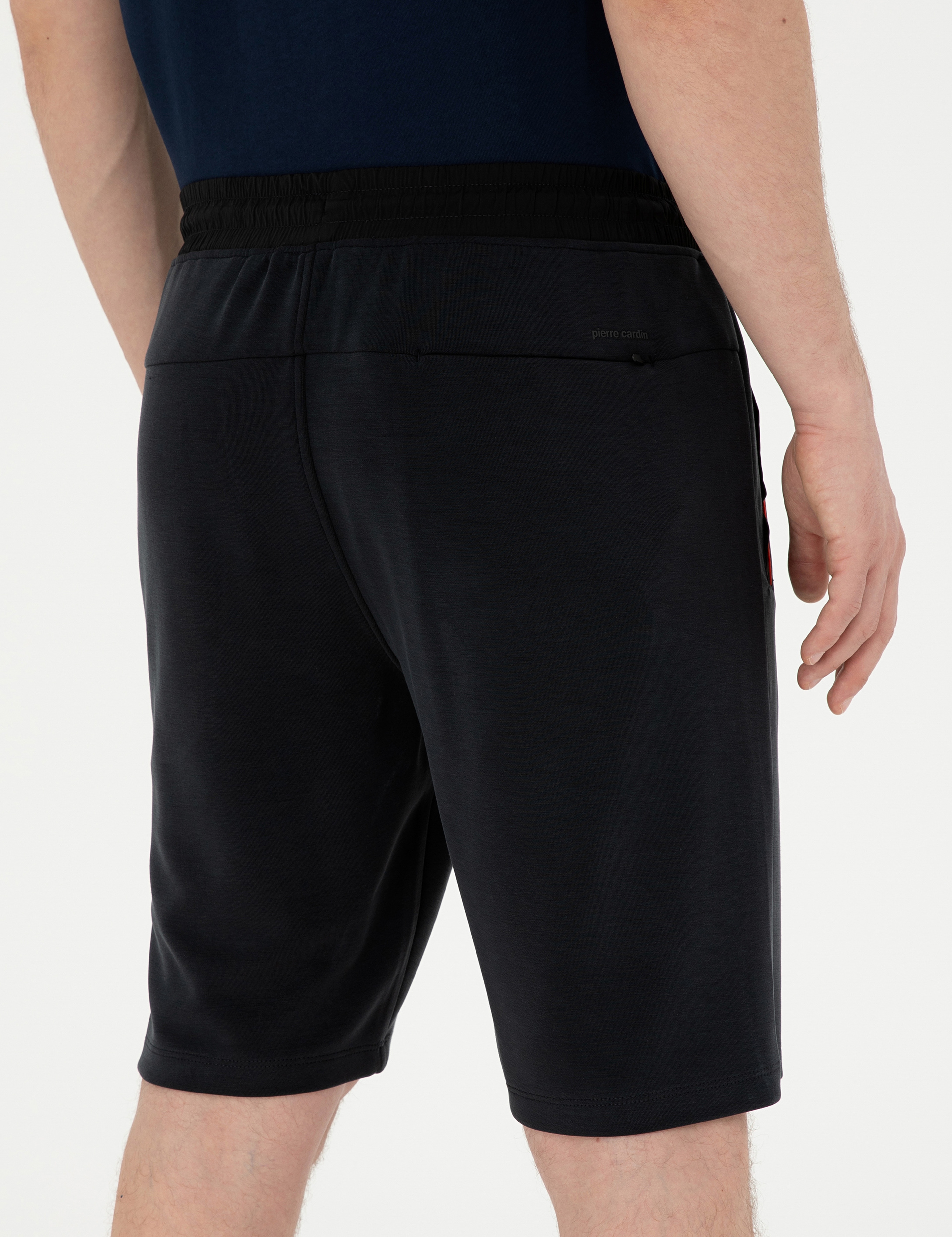 Siyah Slim Fit Örme Şort - Image 7