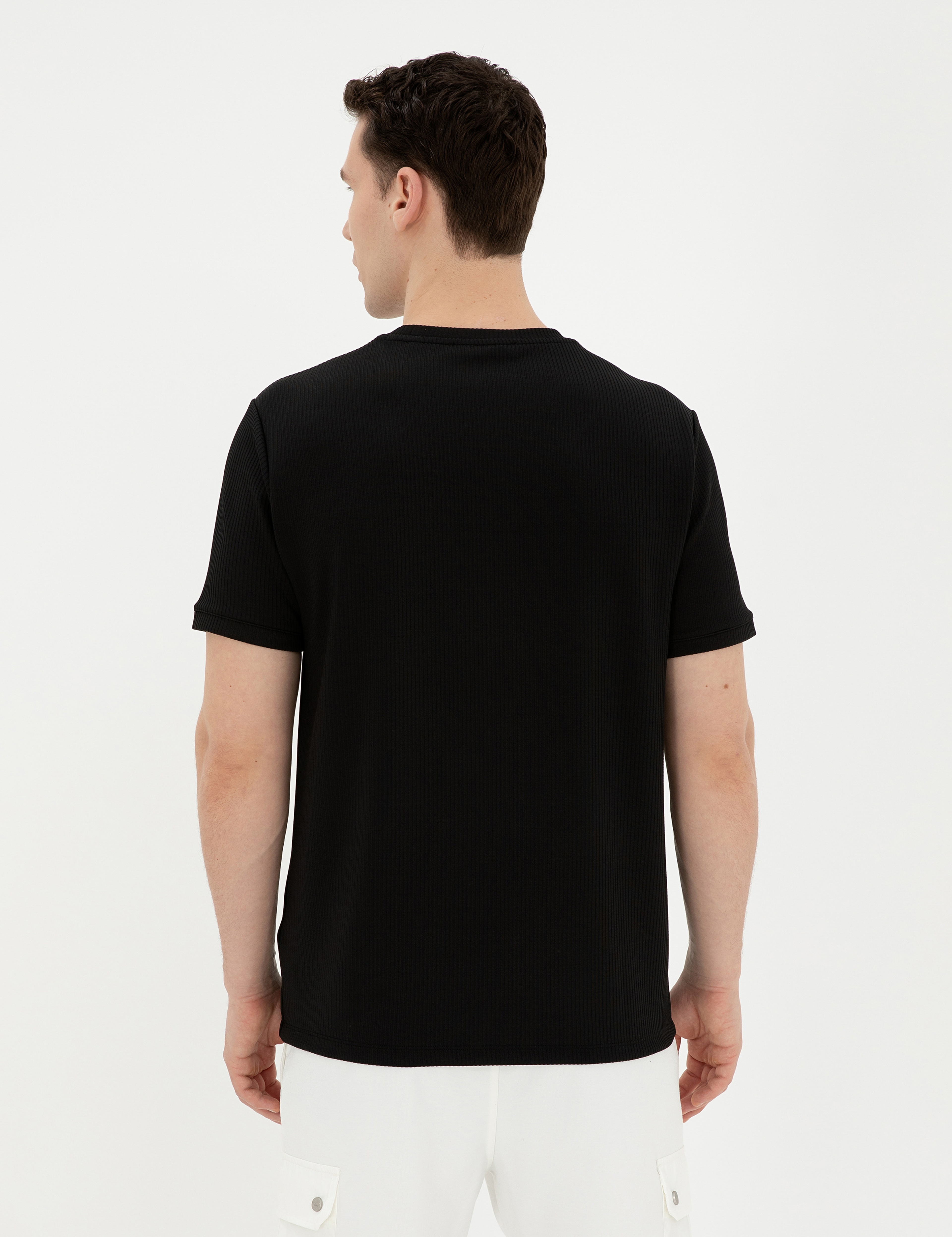 Siyah Regular Fit Tişört