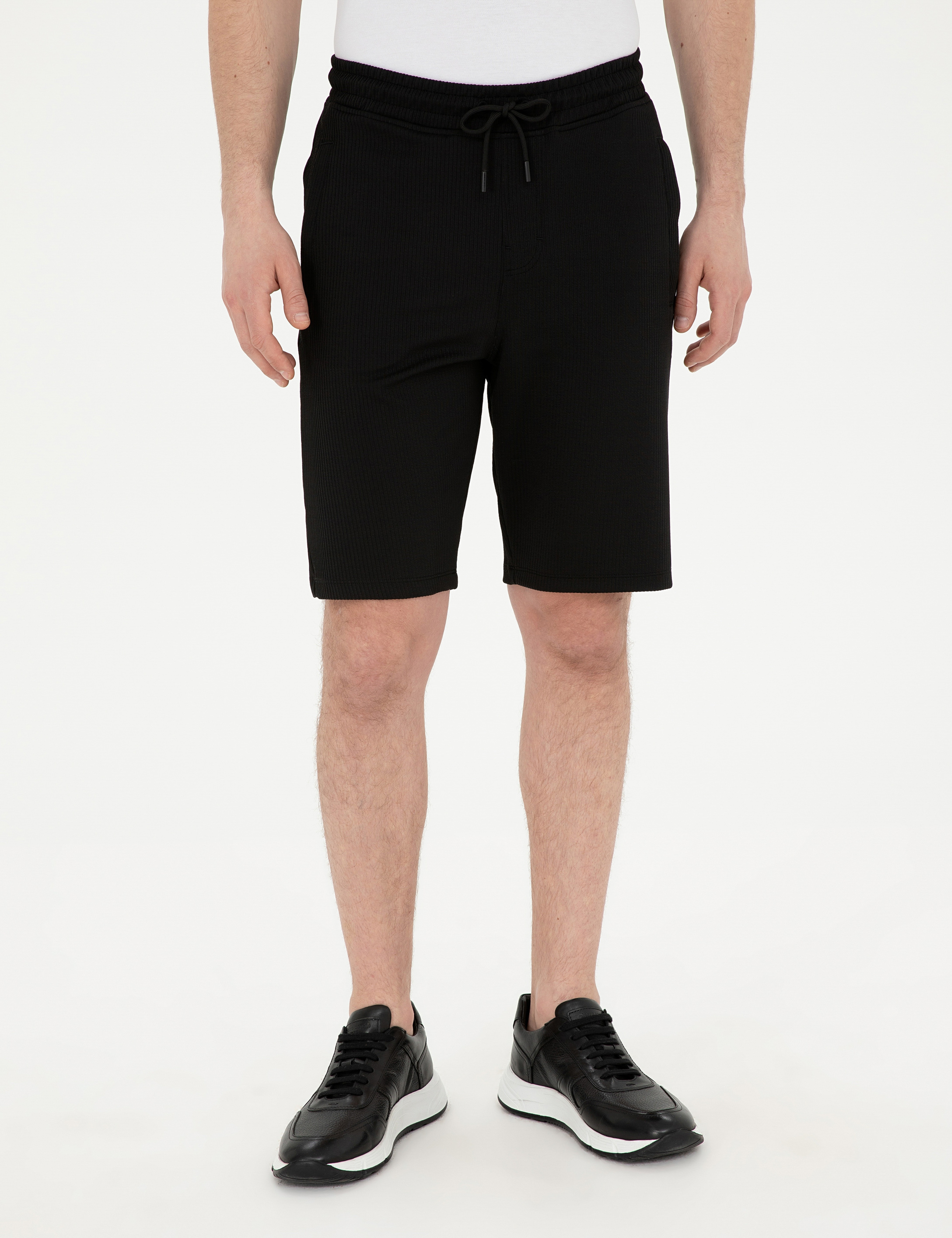 Siyah Regular Fit Örme Şort - Image 2