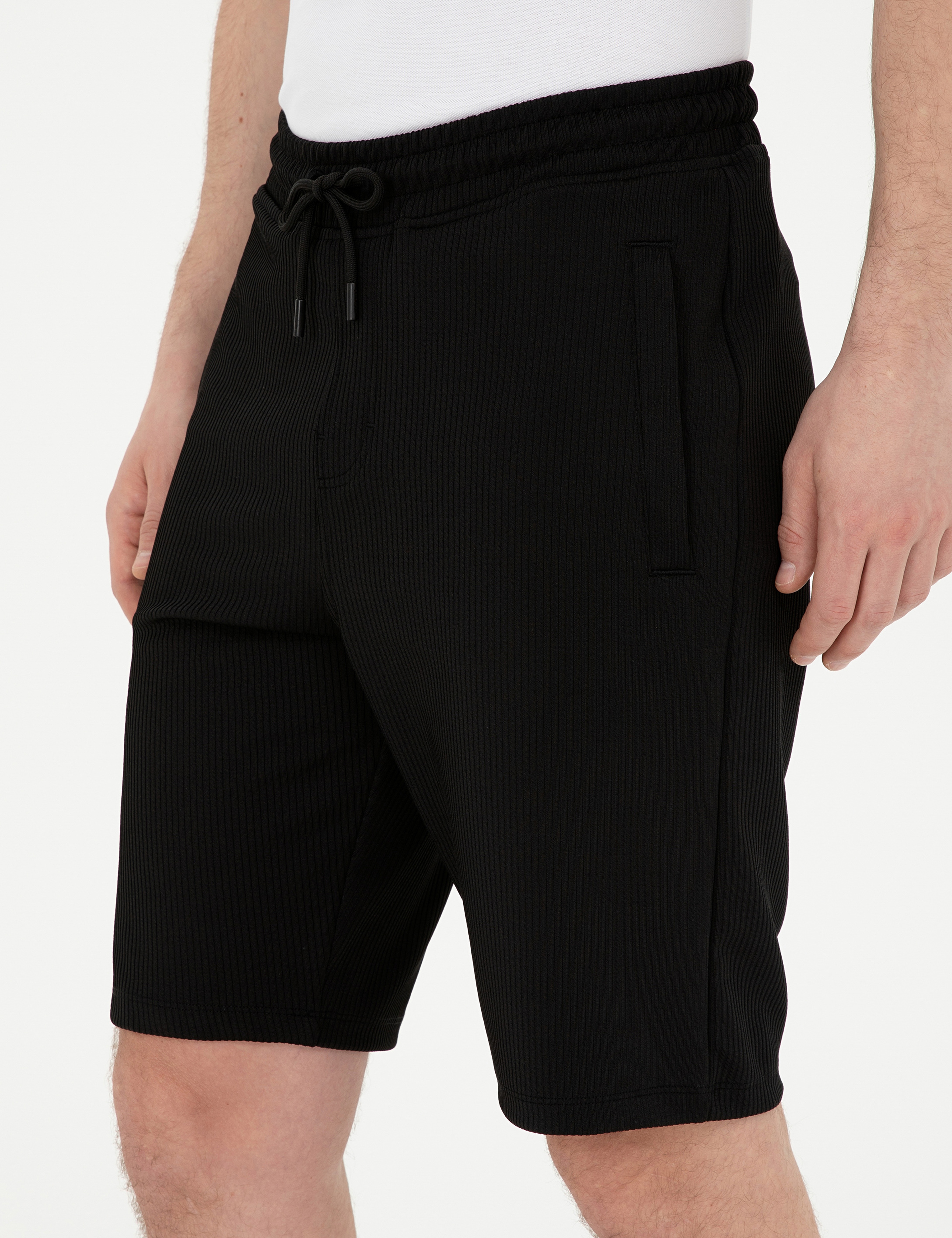 Siyah Regular Fit Örme Şort - Image 6