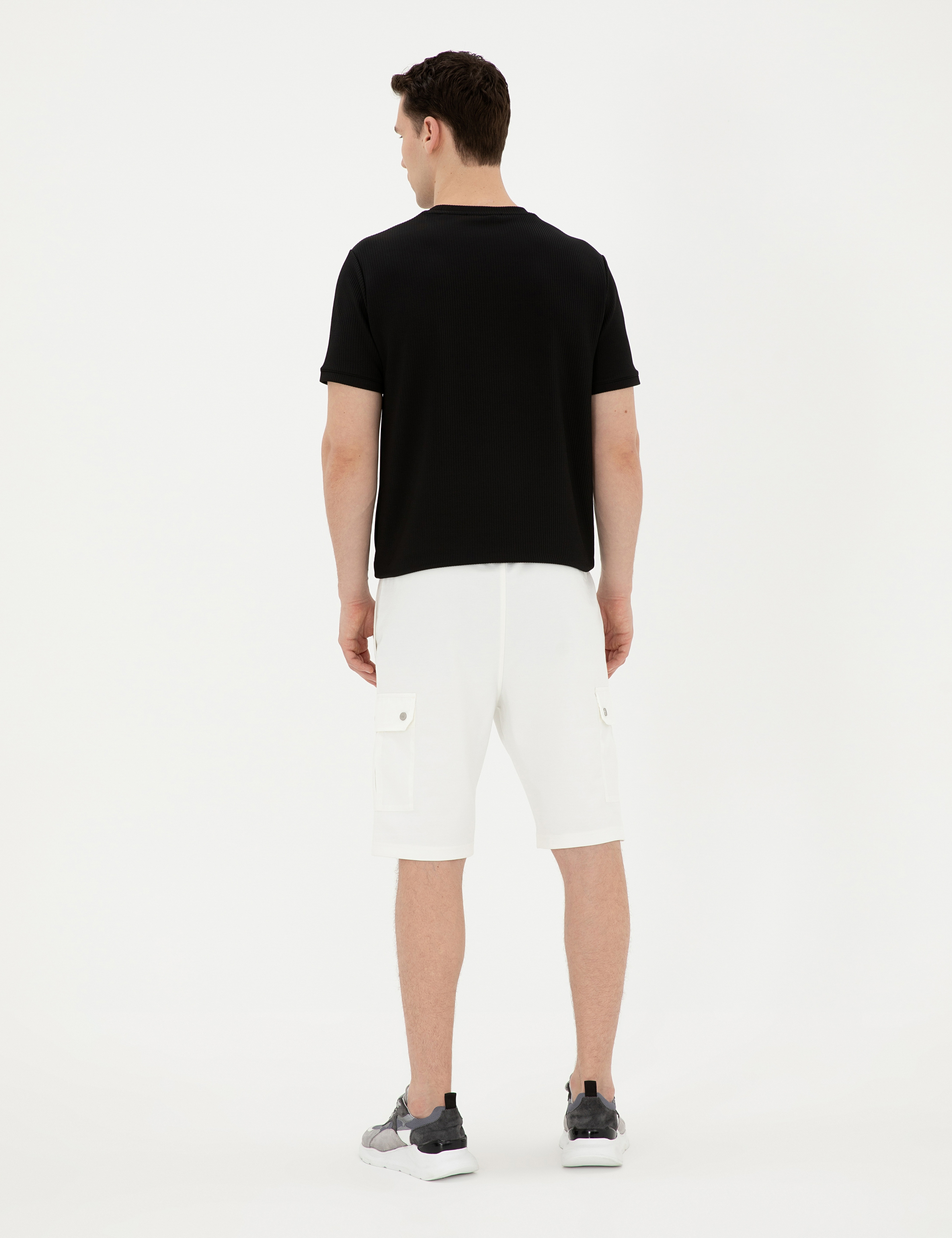 Ekru Regular Fit Örme Şort