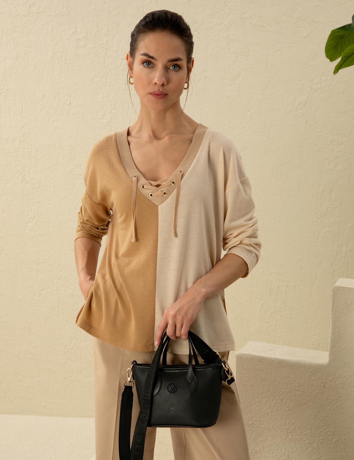 Siyah Çapraz Çanta