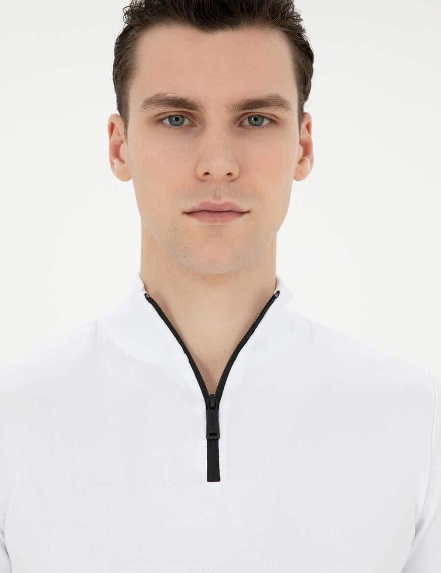 Ekru Slim Fit Fermuarlı Dik Yaka Triko Kazak