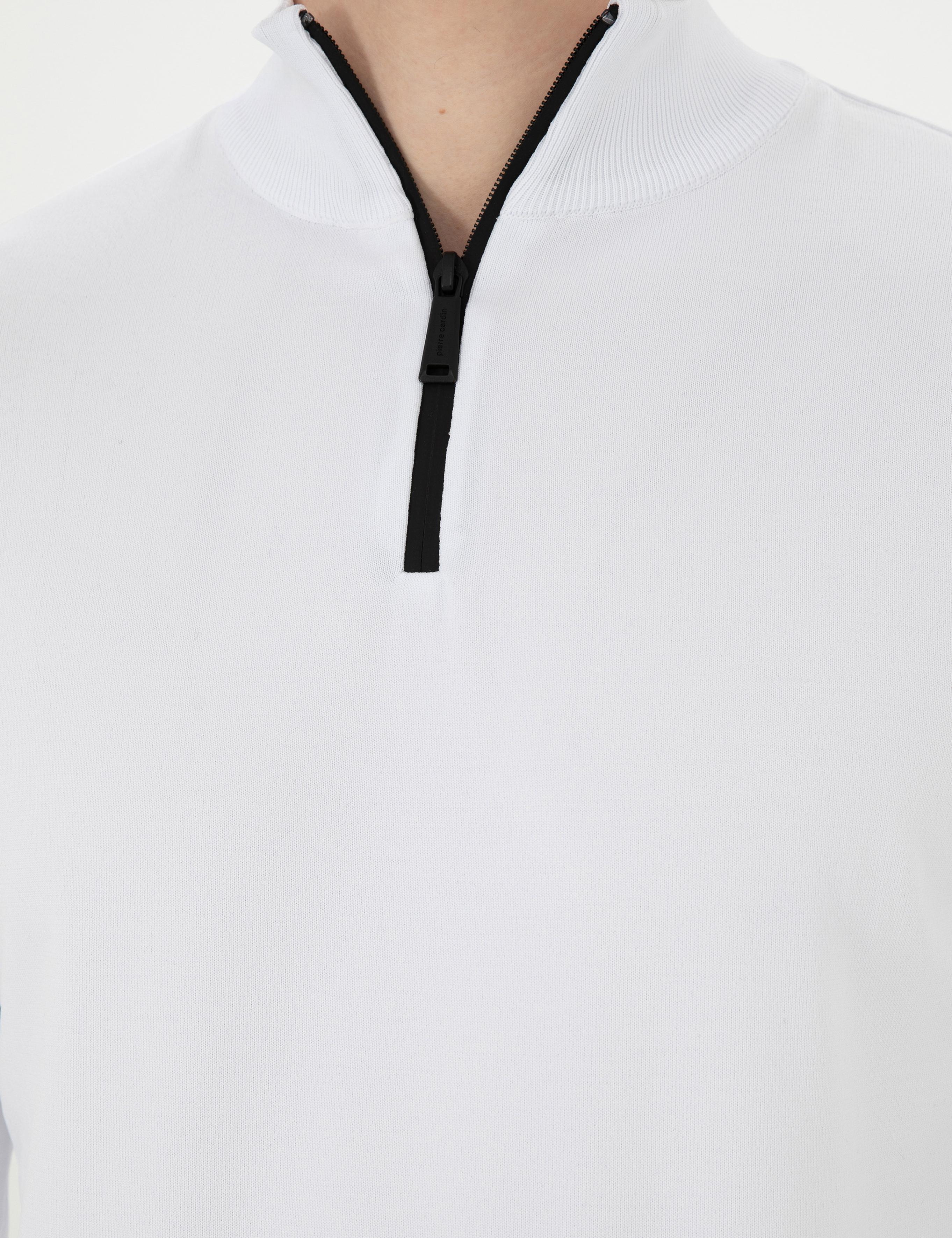 Ekru Slim Fit Fermuarlı Dik Yaka Triko Kazak