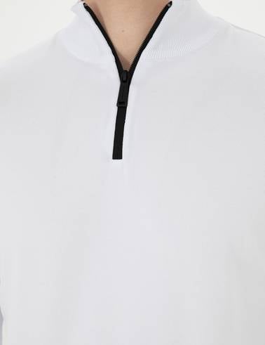 Ekru Slim Fit Fermuarlı Dik Yaka Triko Kazak