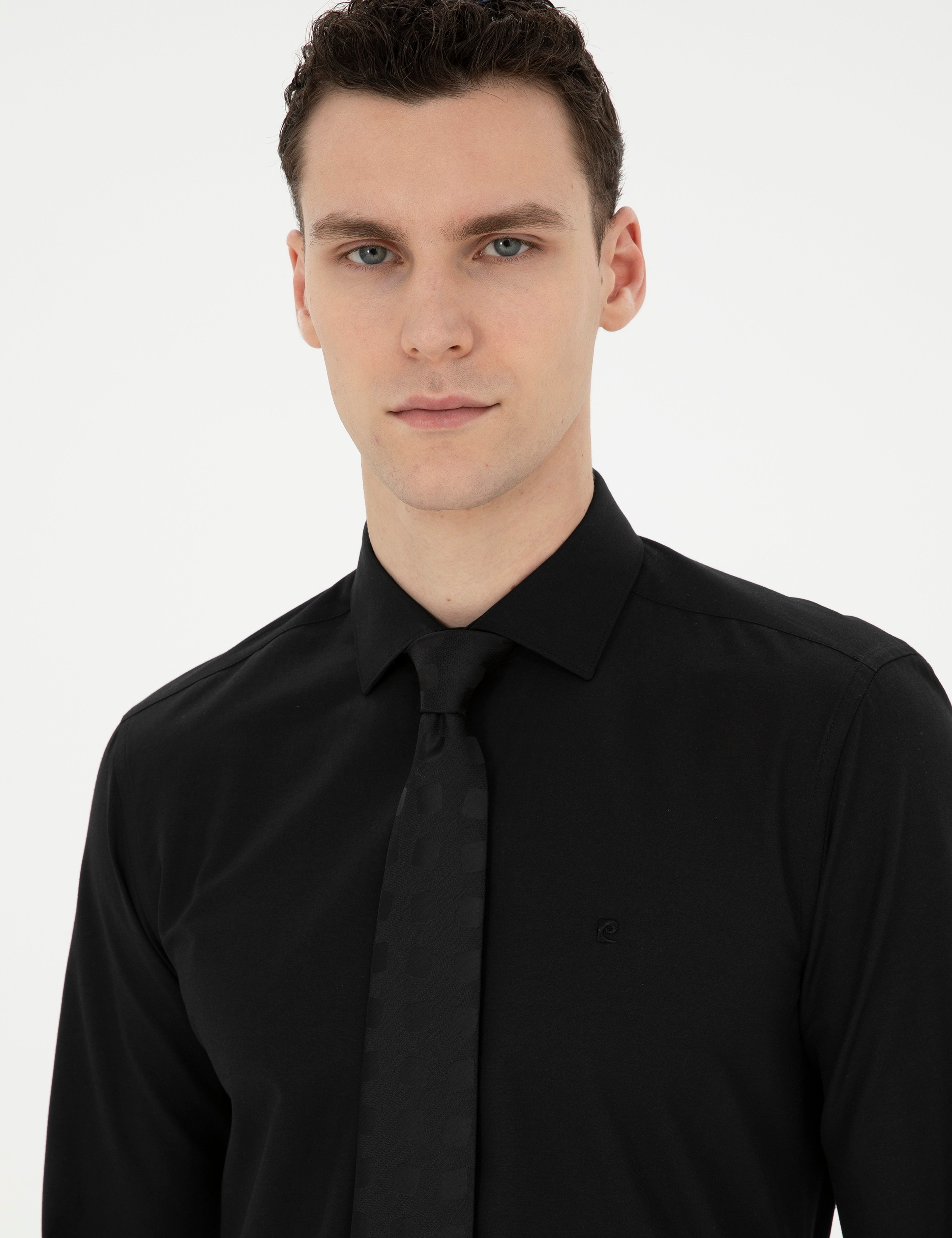 Siyah Slim Fit Uzun Kollu Basic Gömlek