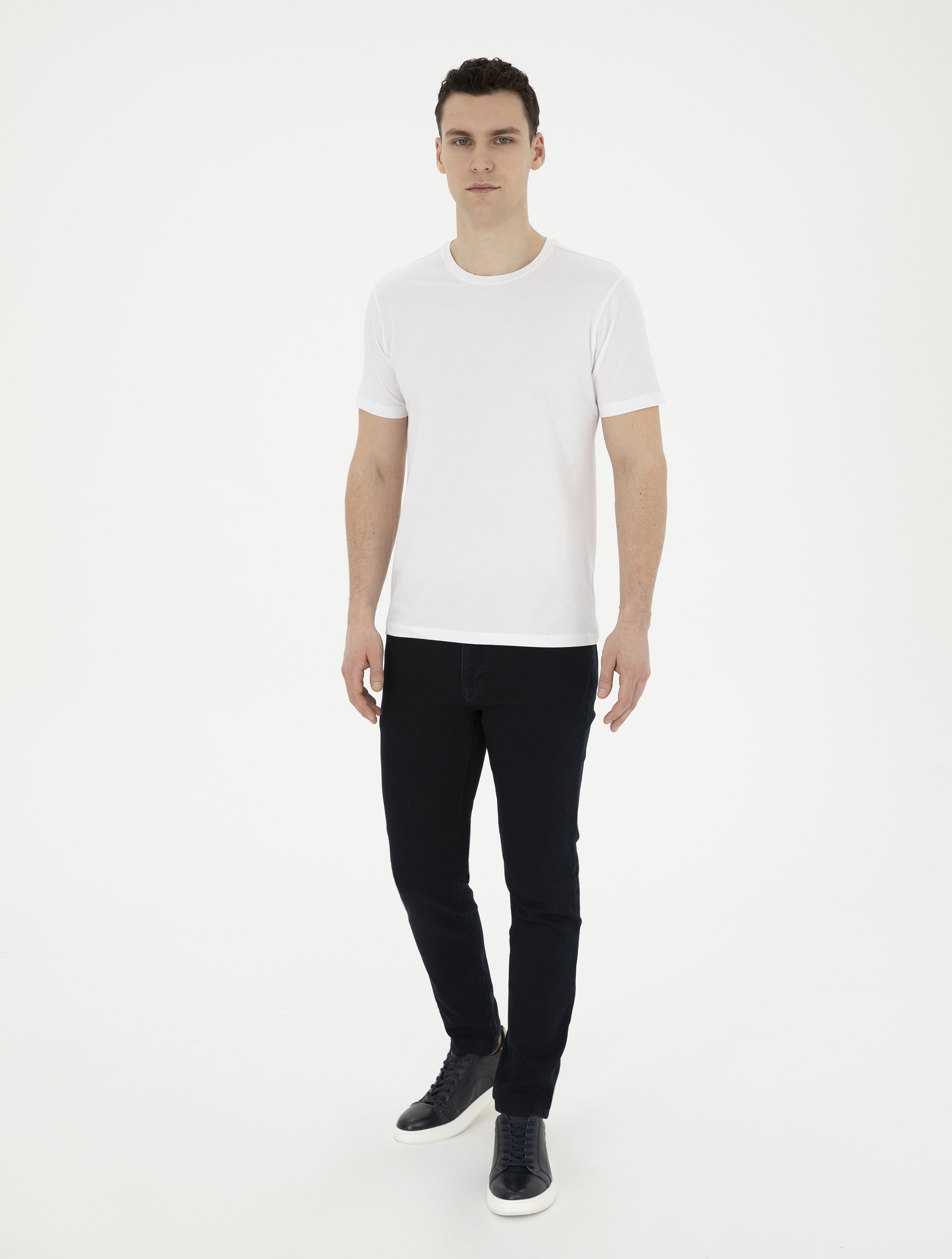 Beyaz Slim Fit Basic Tişört - Image 4