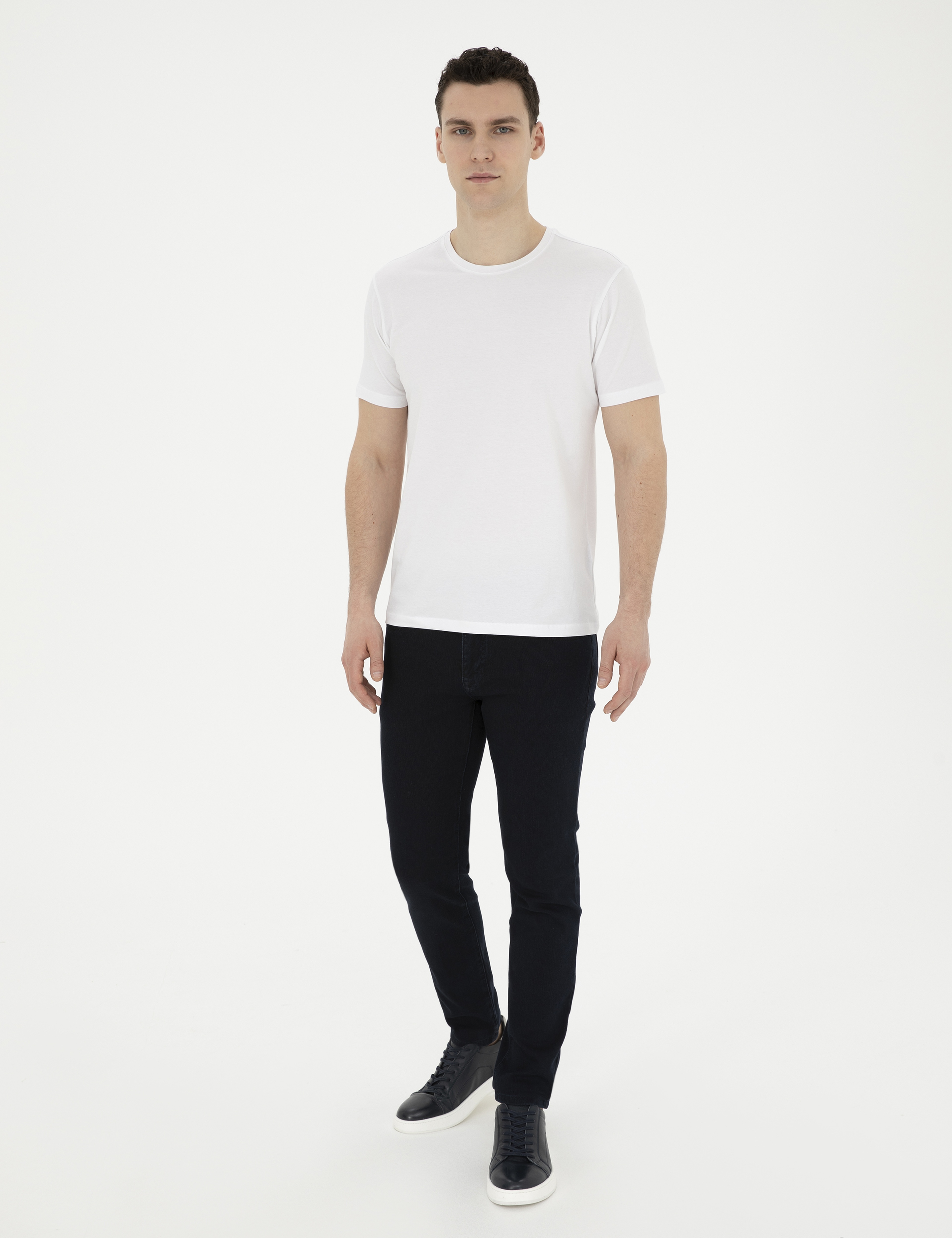 Beyaz Slim Fit Basic Tişört