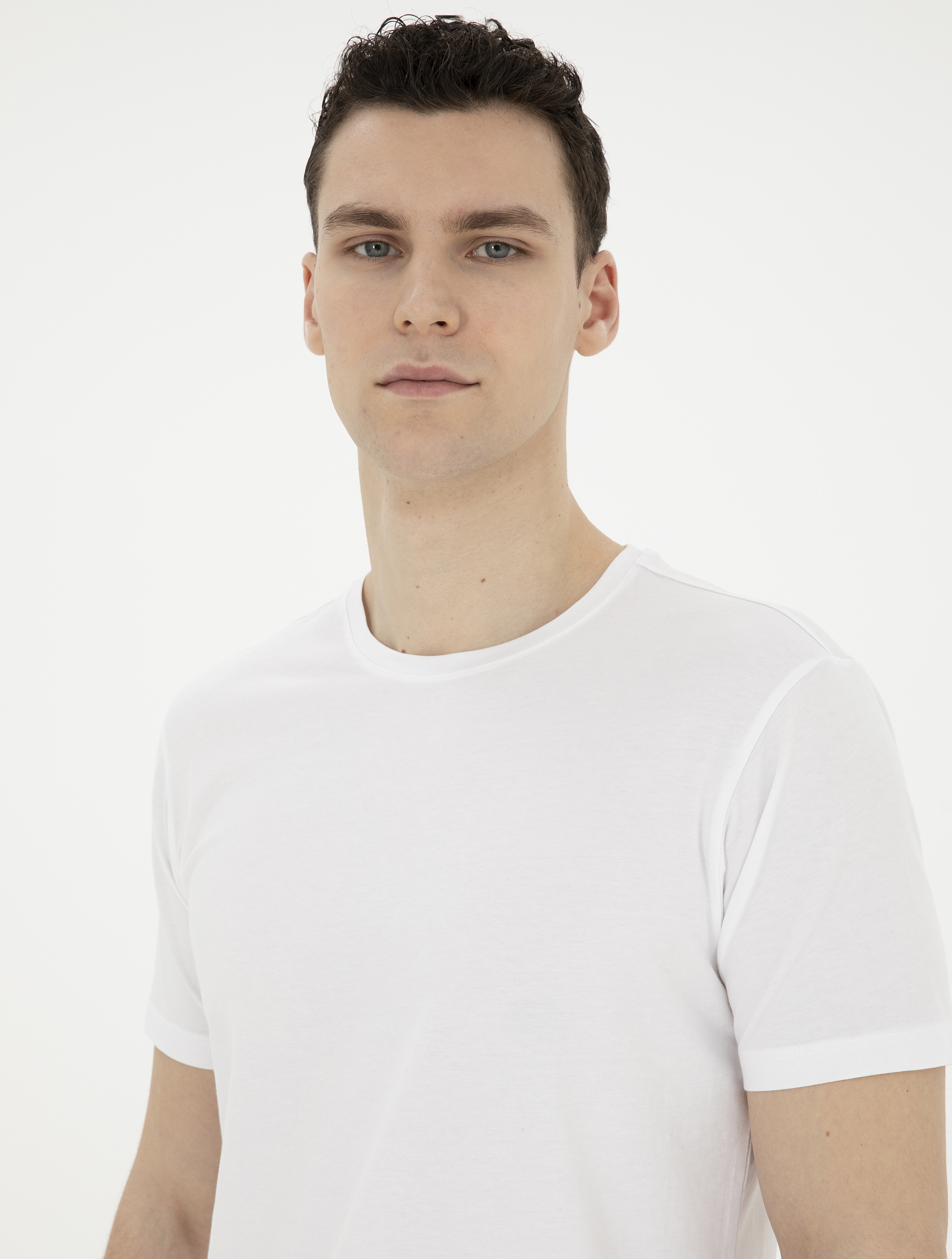 Beyaz Slim Fit Basic Tişört - Image 2