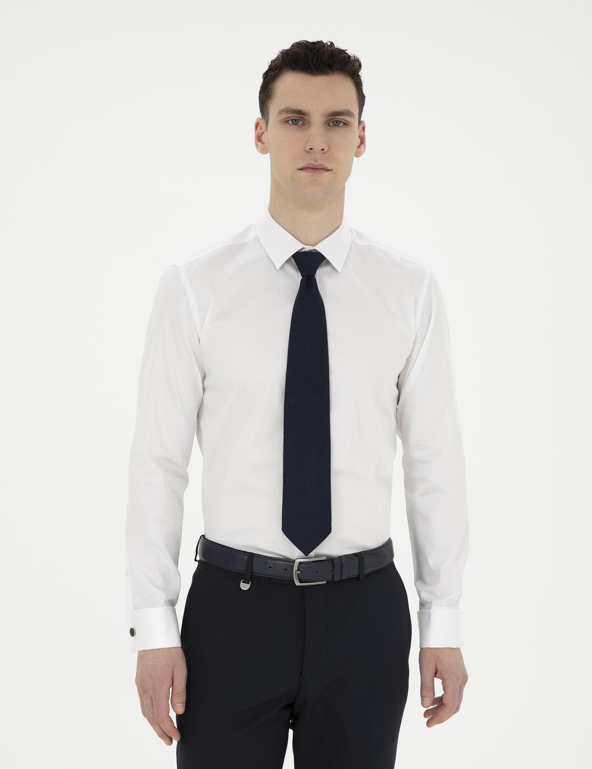 Beyaz Slim Fit Uzun Kollu Basic Gömlek