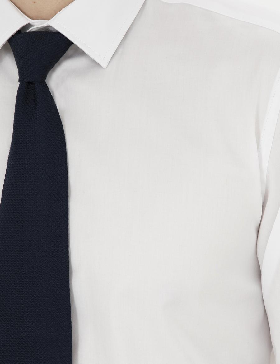 Beyaz Slim Fit Uzun Kollu Basic Gömlek