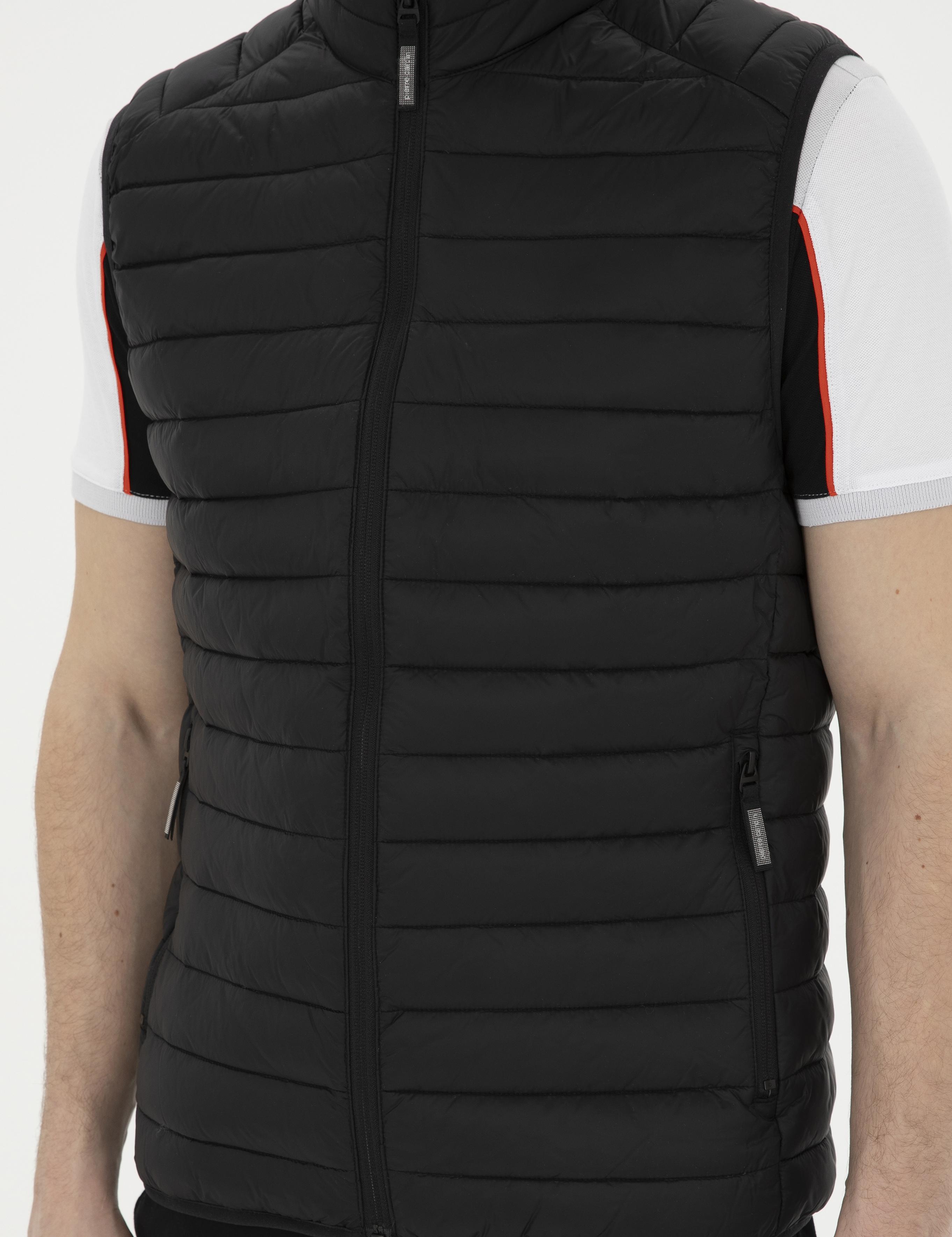 Siyah Dolgulu Ultra Hafif Şişme Yelek