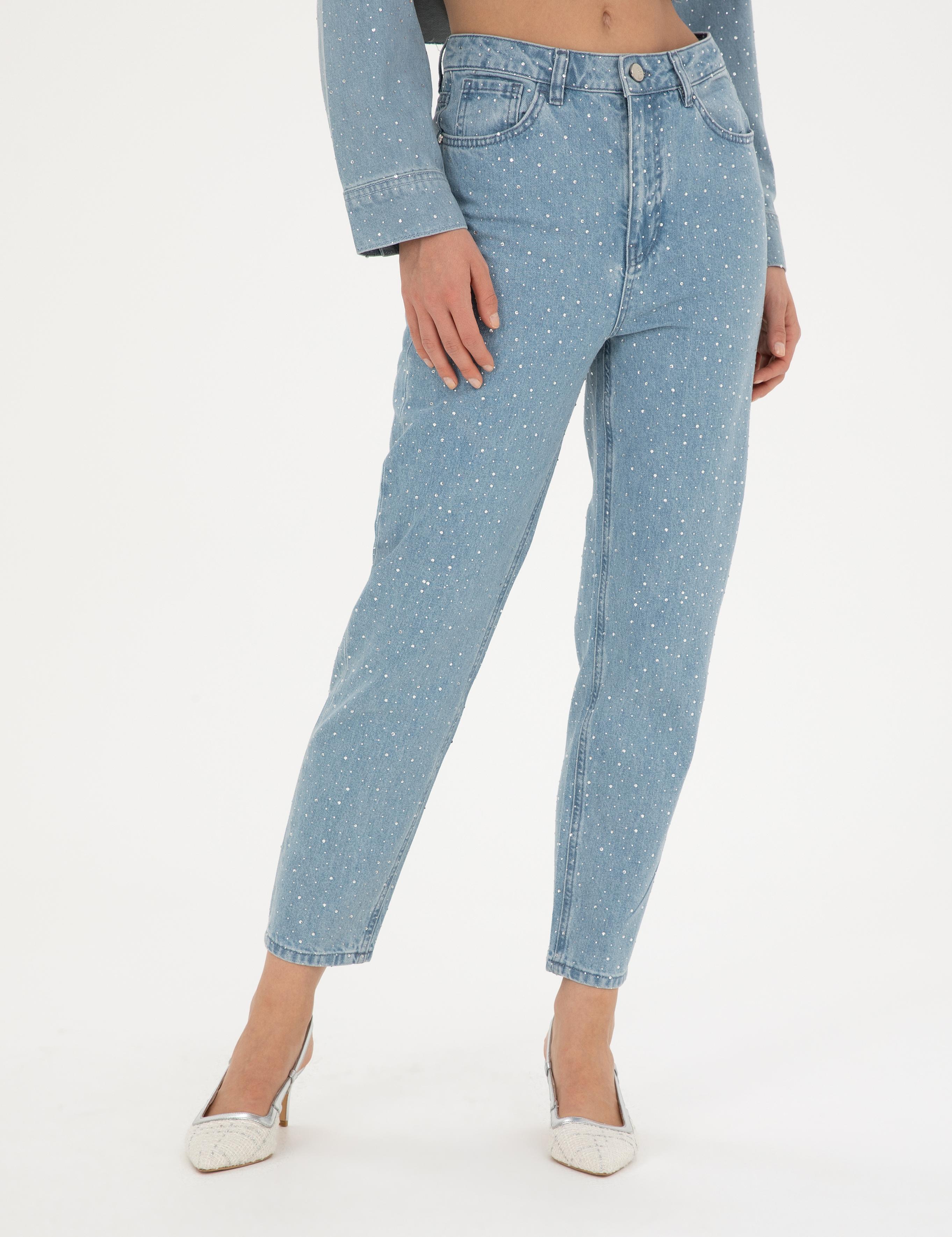 Açık Mavi Parlak Taşlı Mom Fit Jean Pantolon