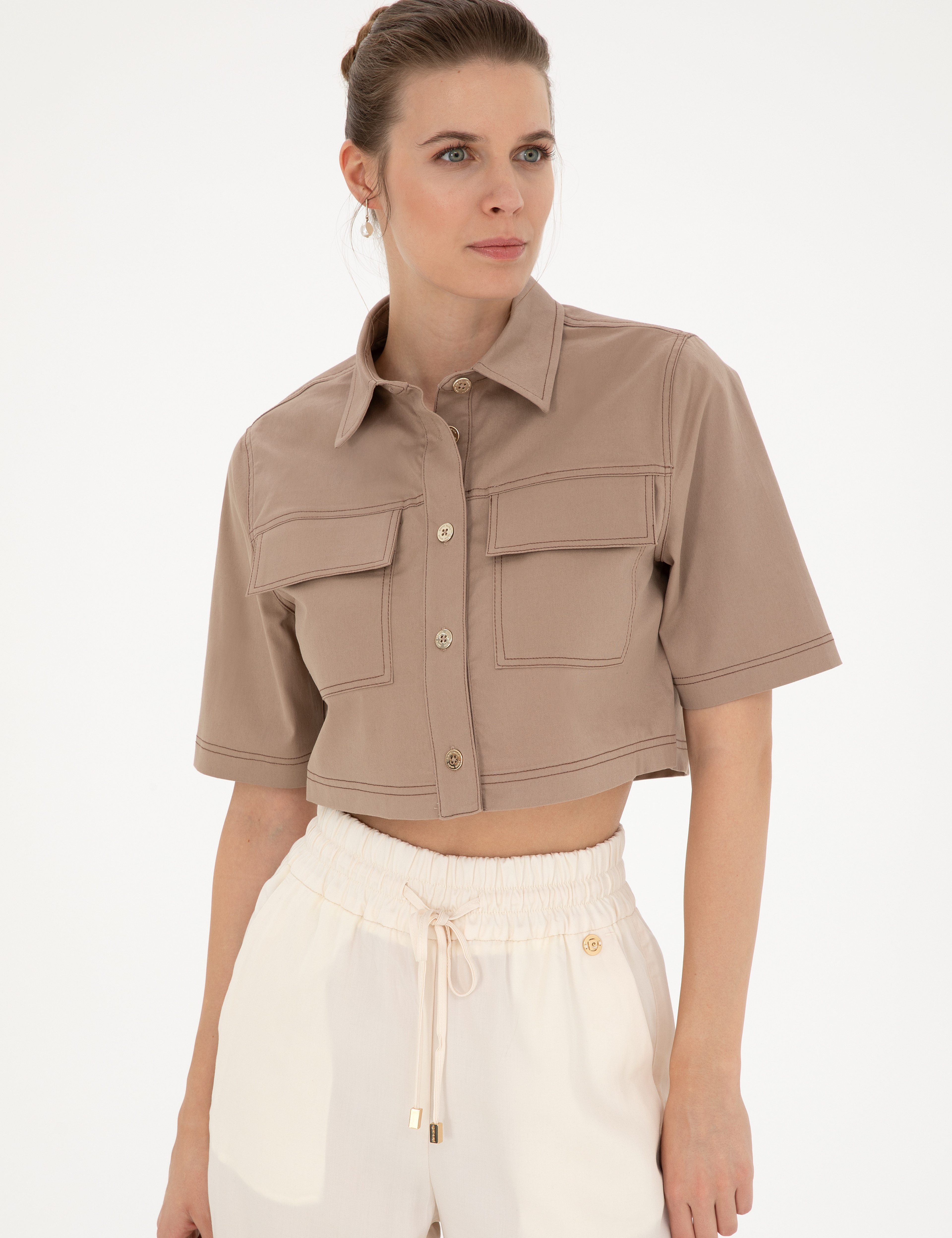 Bej Crop Top Kısa Kollu Gömlek - Image 3