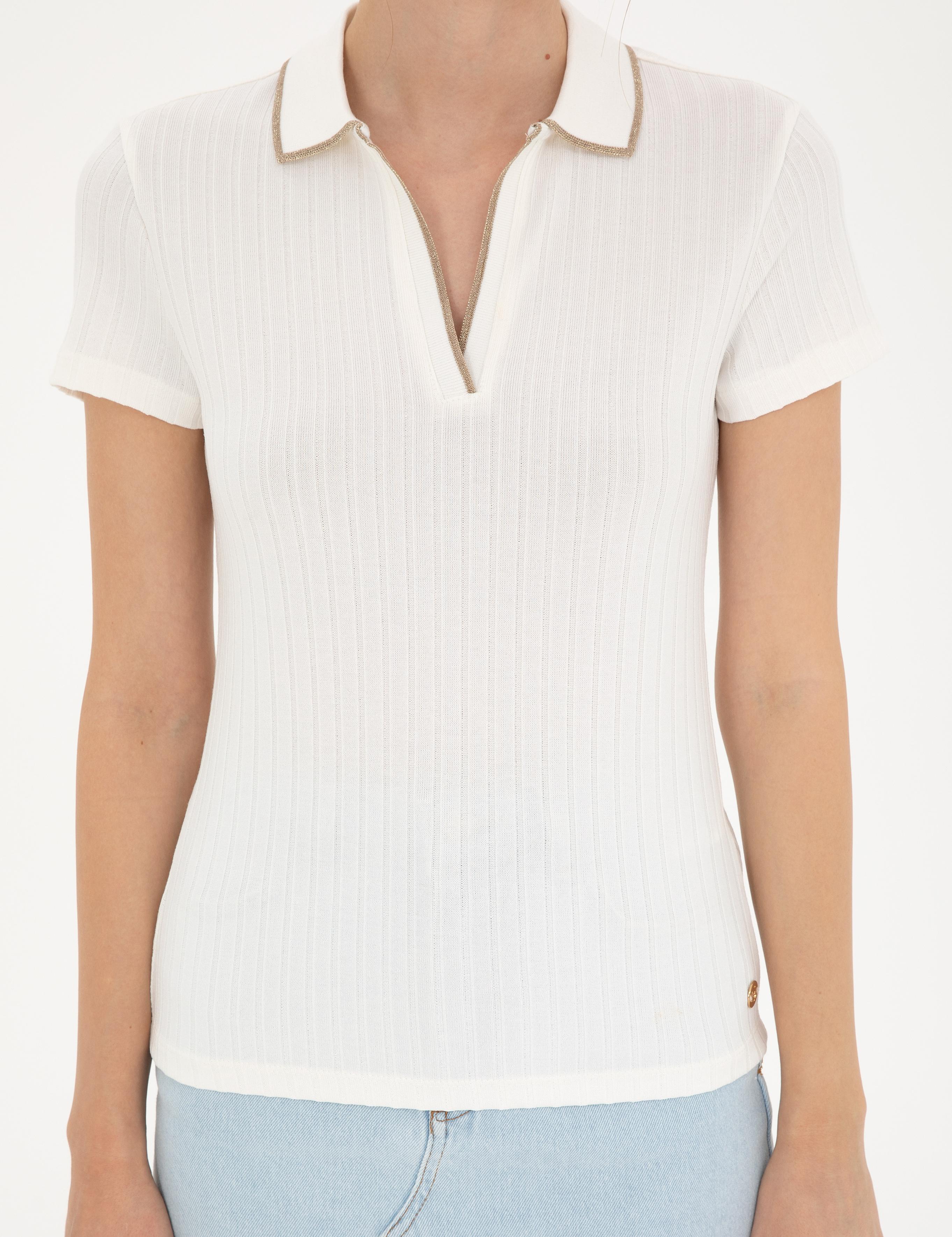 Ekru Slim Fit Triko Tişört