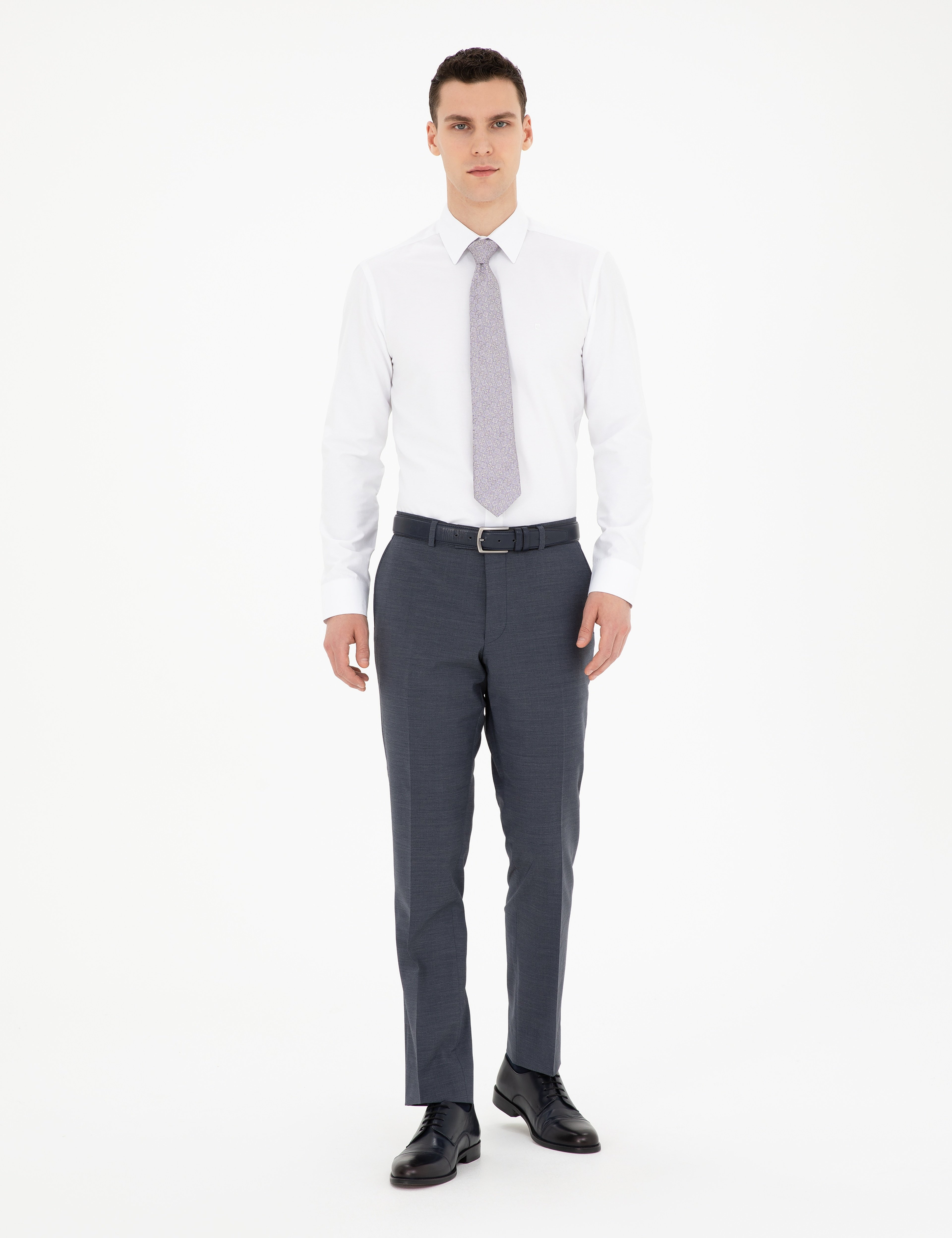 Beyaz Slim Fit Uzun Kollu Basic Gömlek