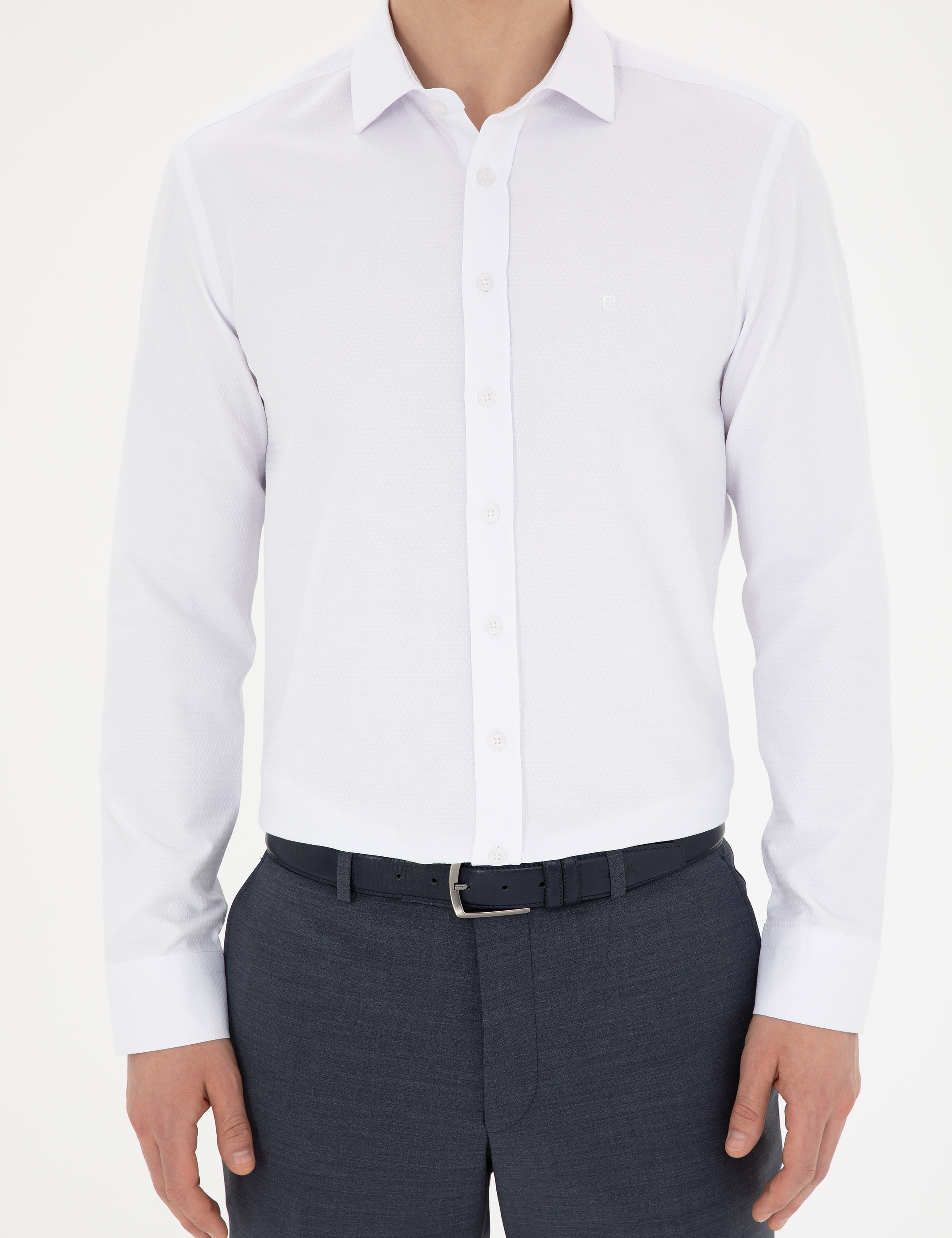 Beyaz Slim Fit Armürlü Uzun Kollu Gömlek