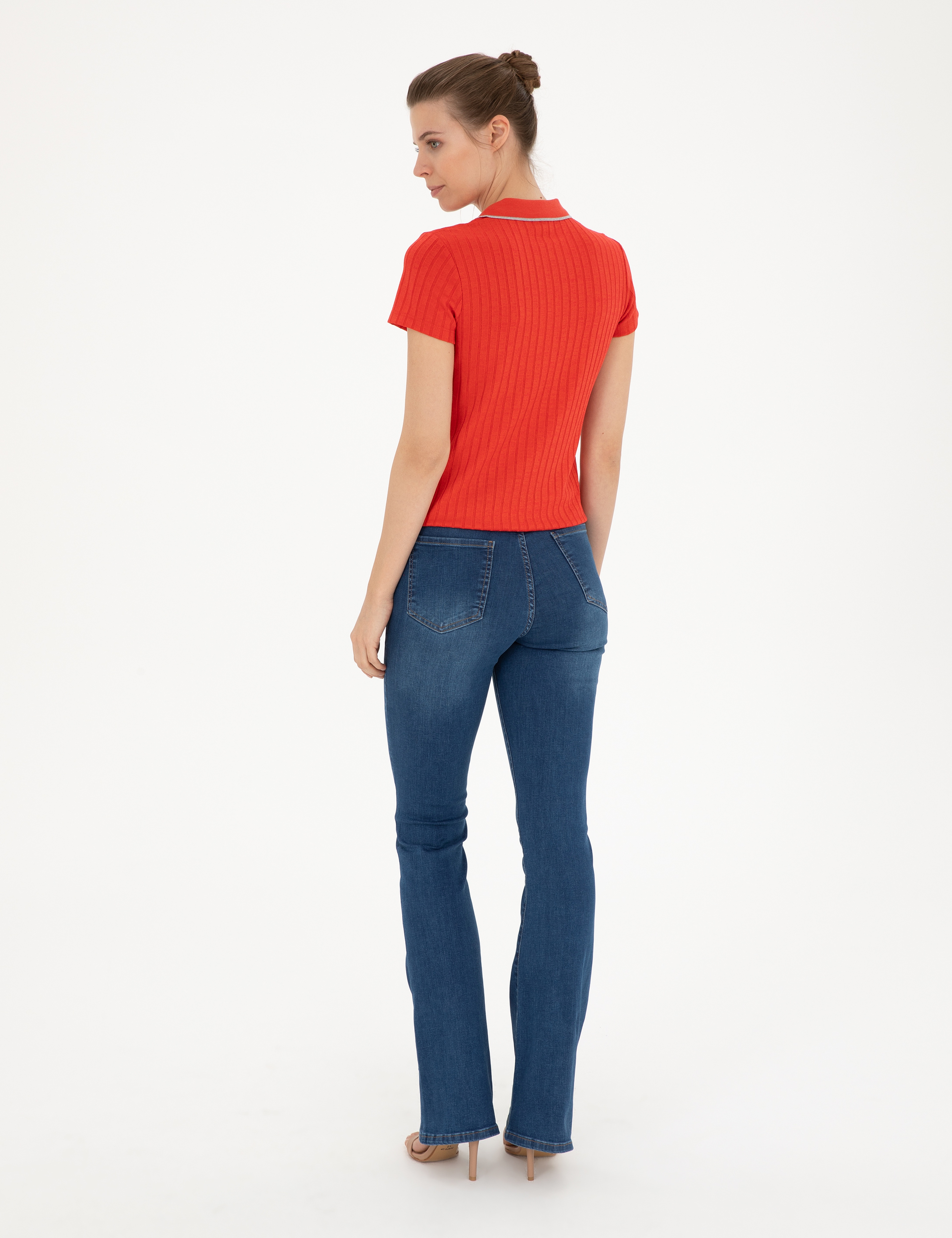 Koyu İndigo Flare Fit Jean Pantolon - Image 4