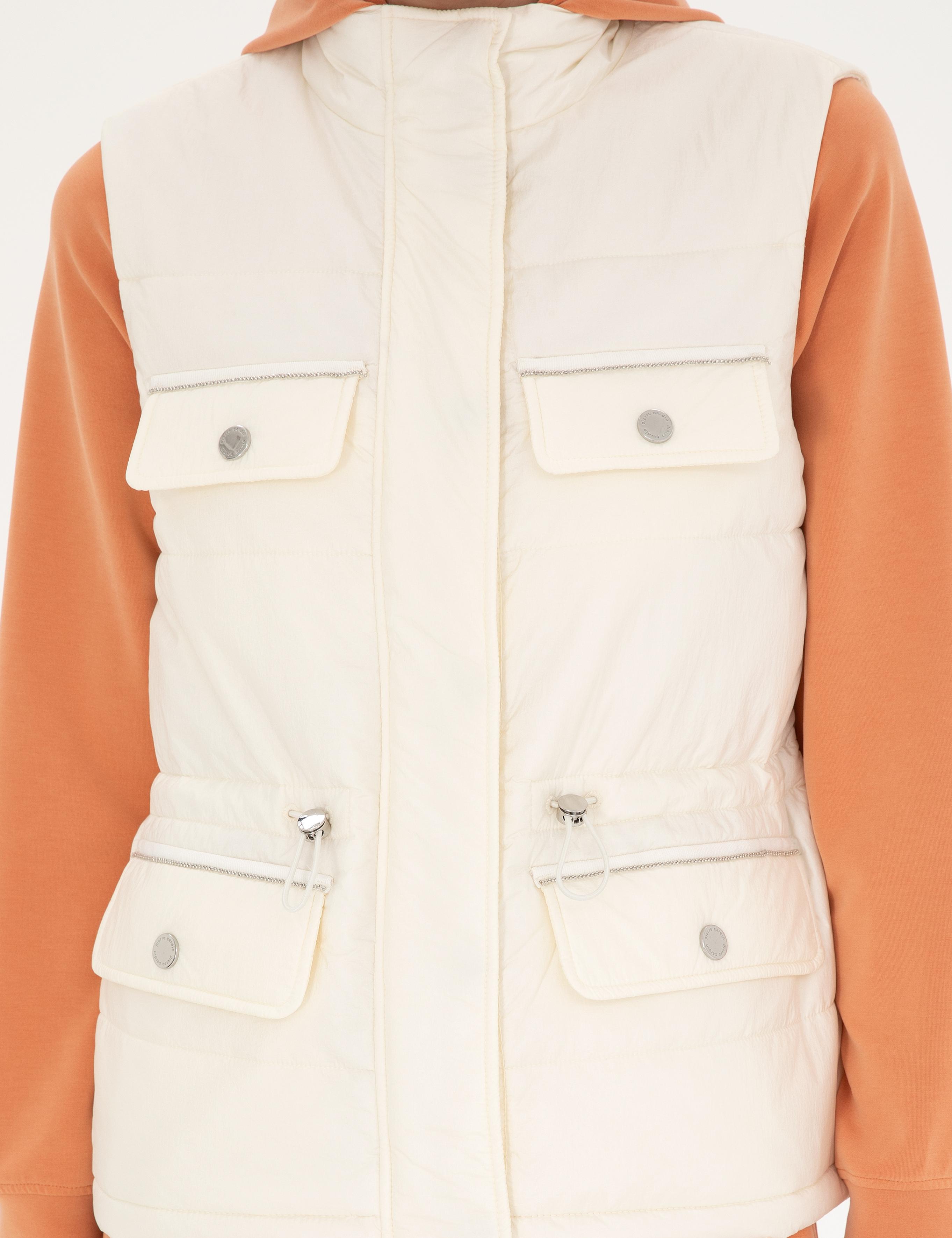 Ekru Mevsimlik Yelek