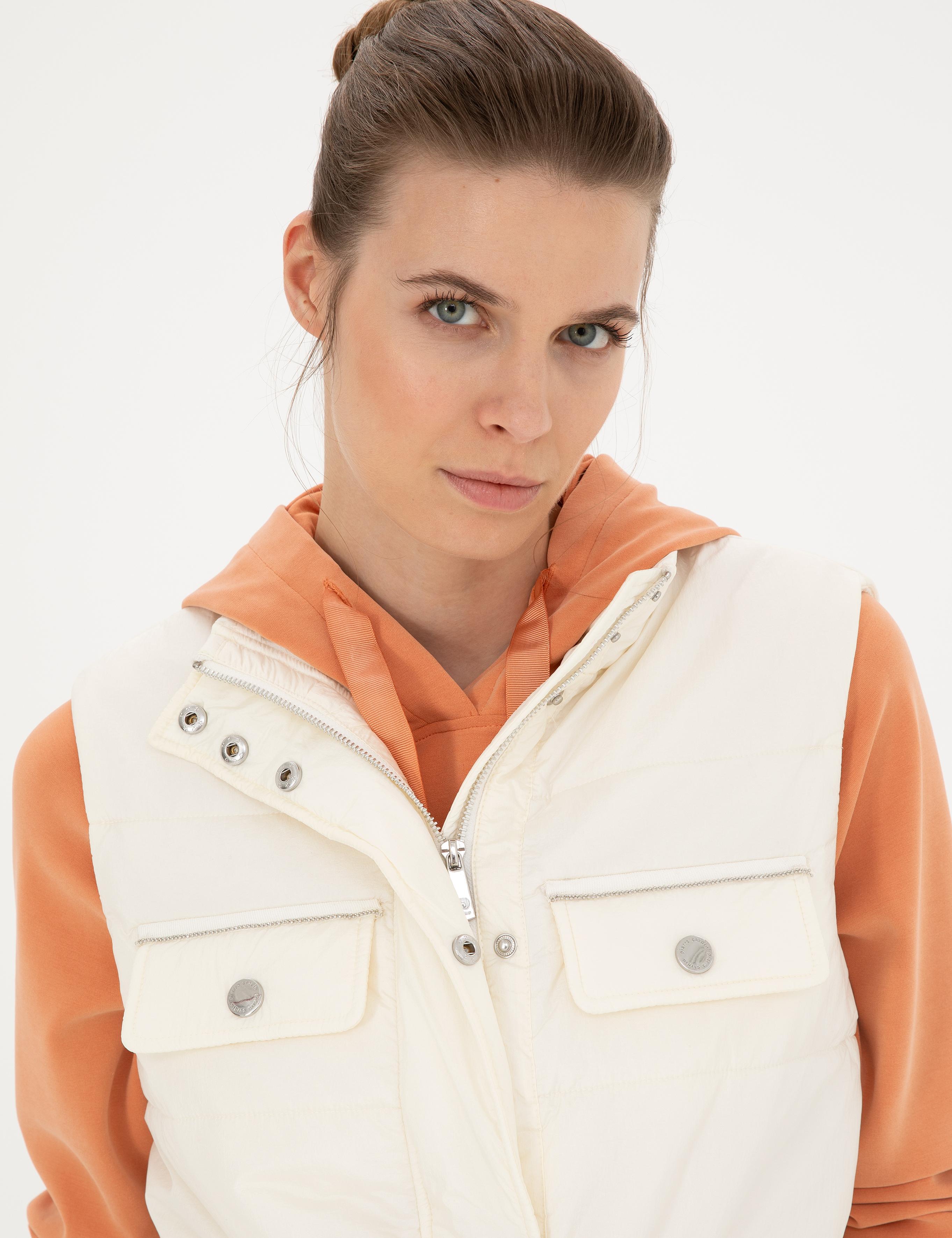 Ekru Mevsimlik Yelek