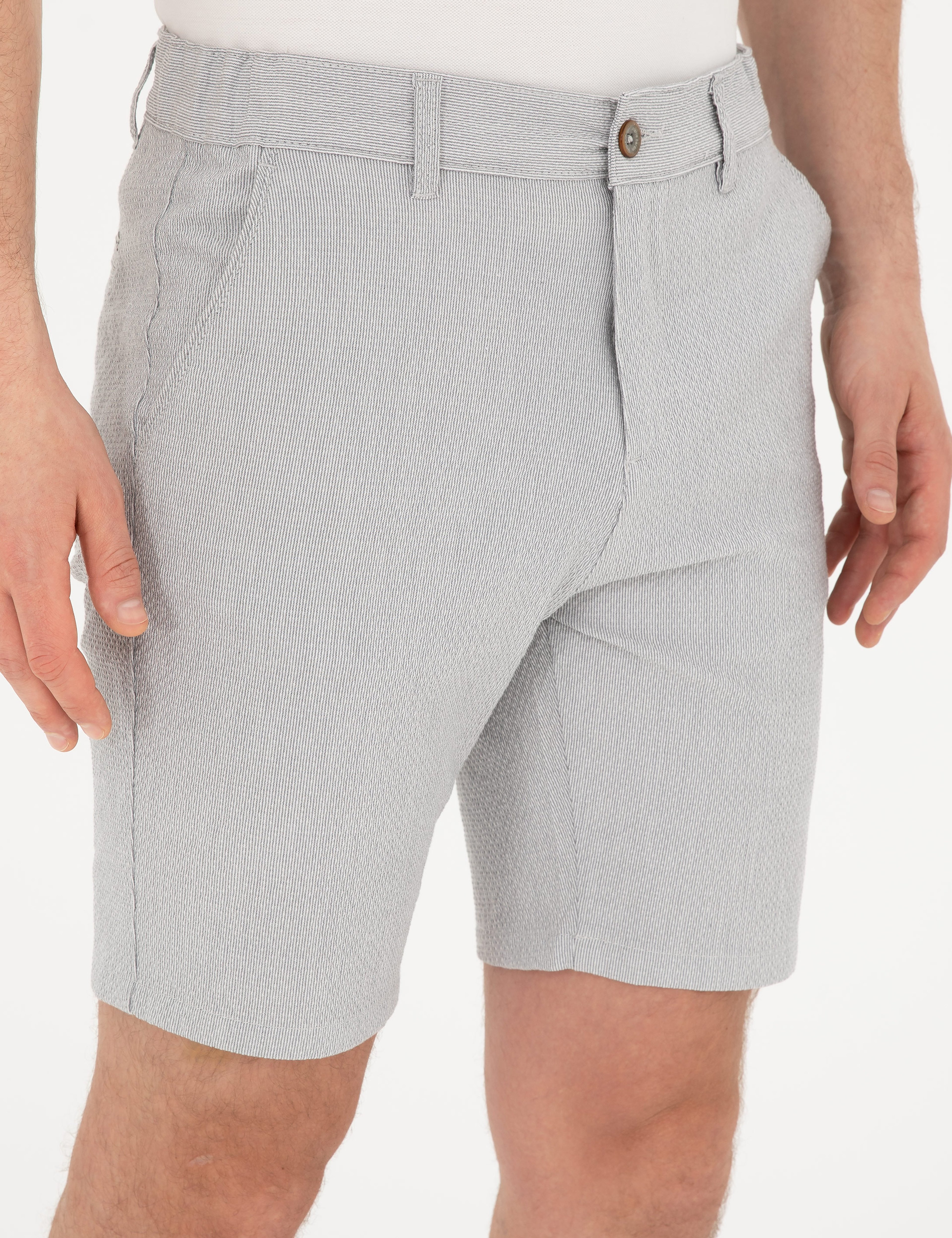 Gri Slim Fit Gofre Dokuma Şort - Image 5