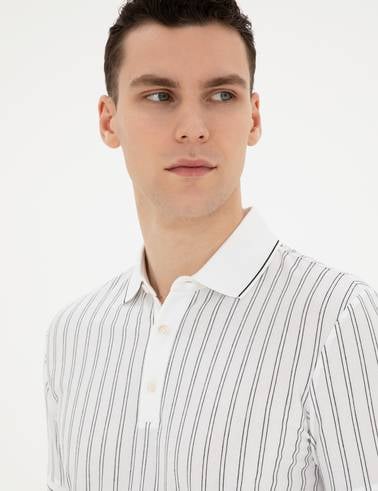 Beyaz Slim Fit Tişört