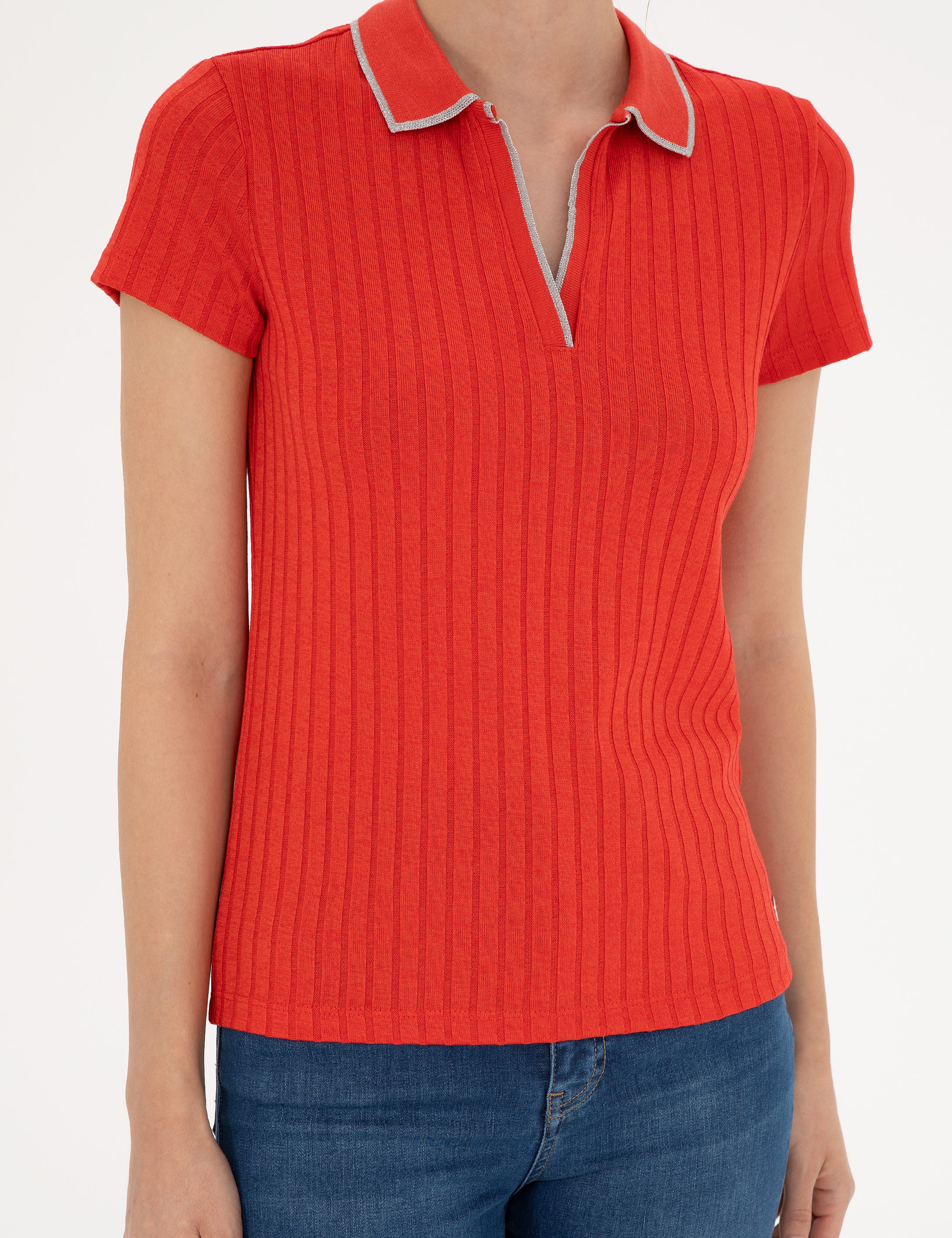 Nar Çiçeği Slim Fit Triko Tişört
