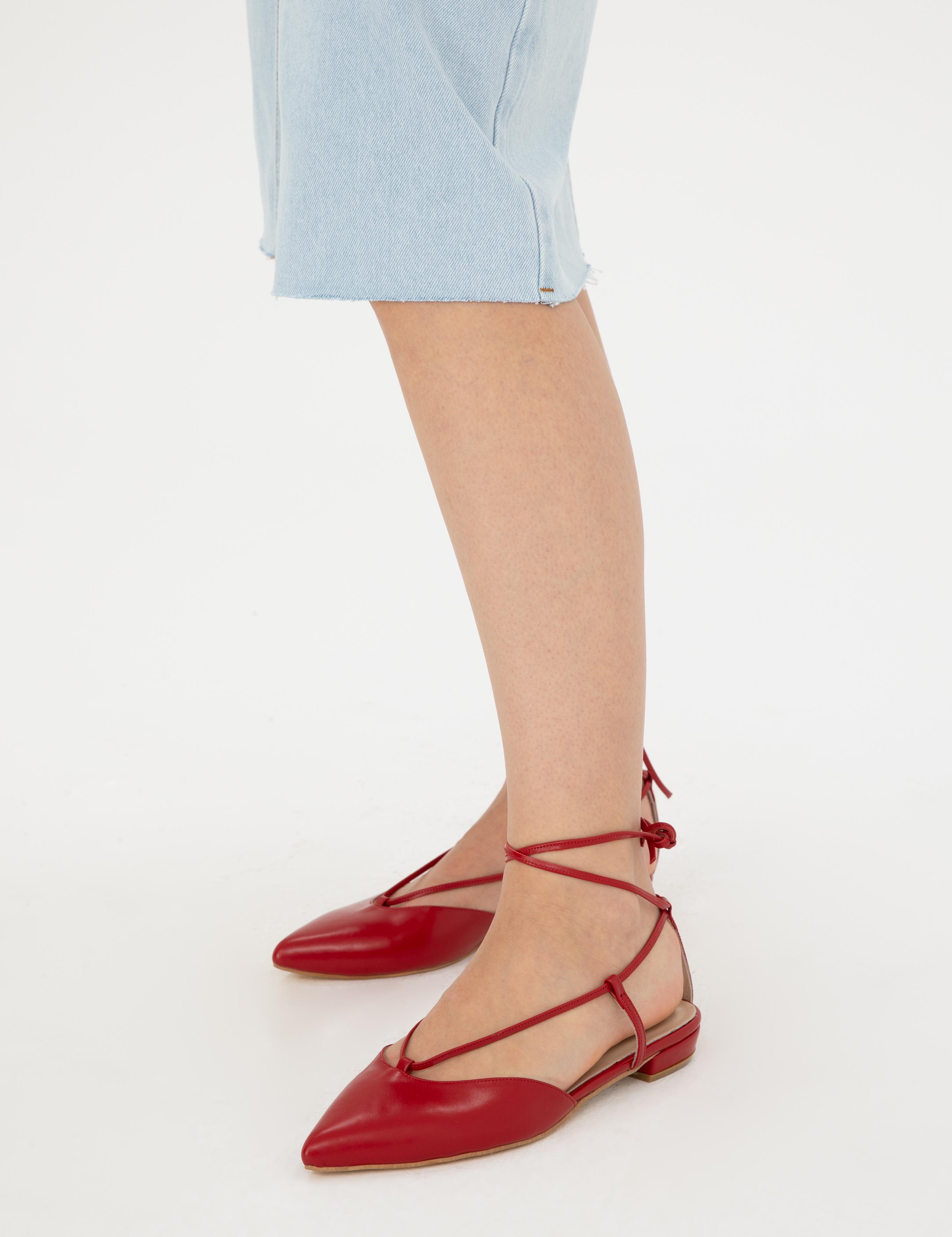 Nar Çiçeği Ayakkabı