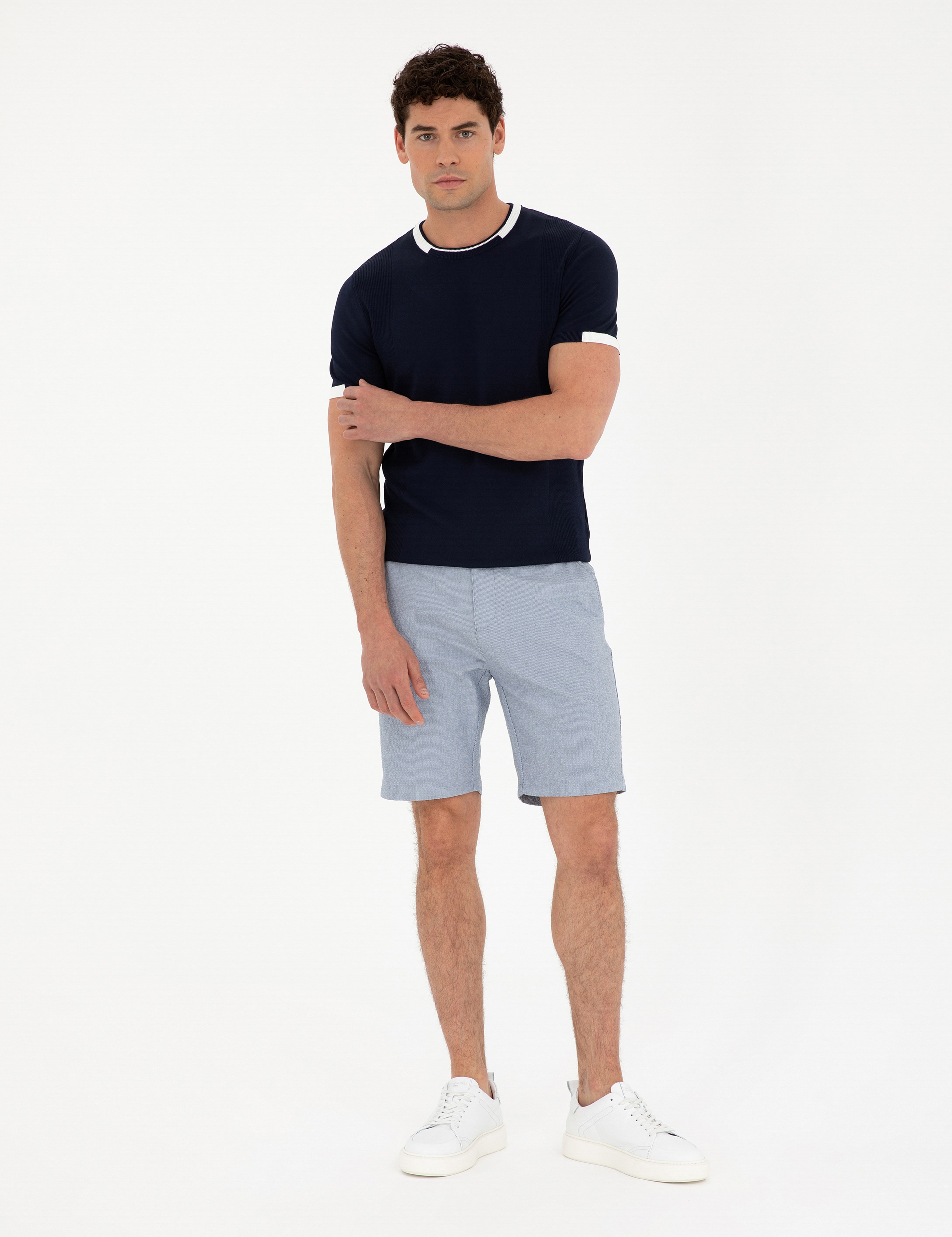 Açık Mavi Slim Fit Gofre Dokuma Şort - Image 3