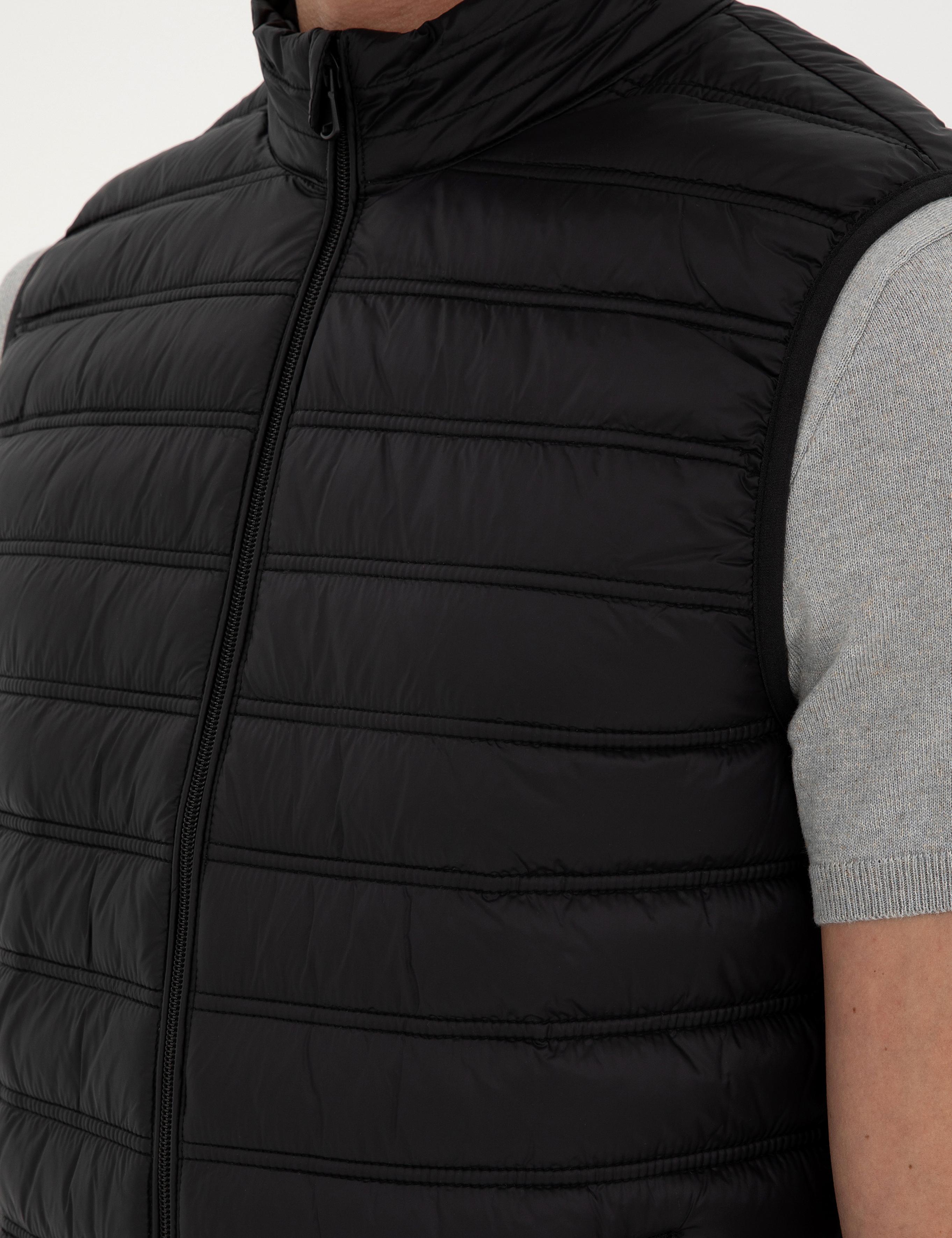 Siyah Dolgulu Ultra Hafif Şişme Yelek