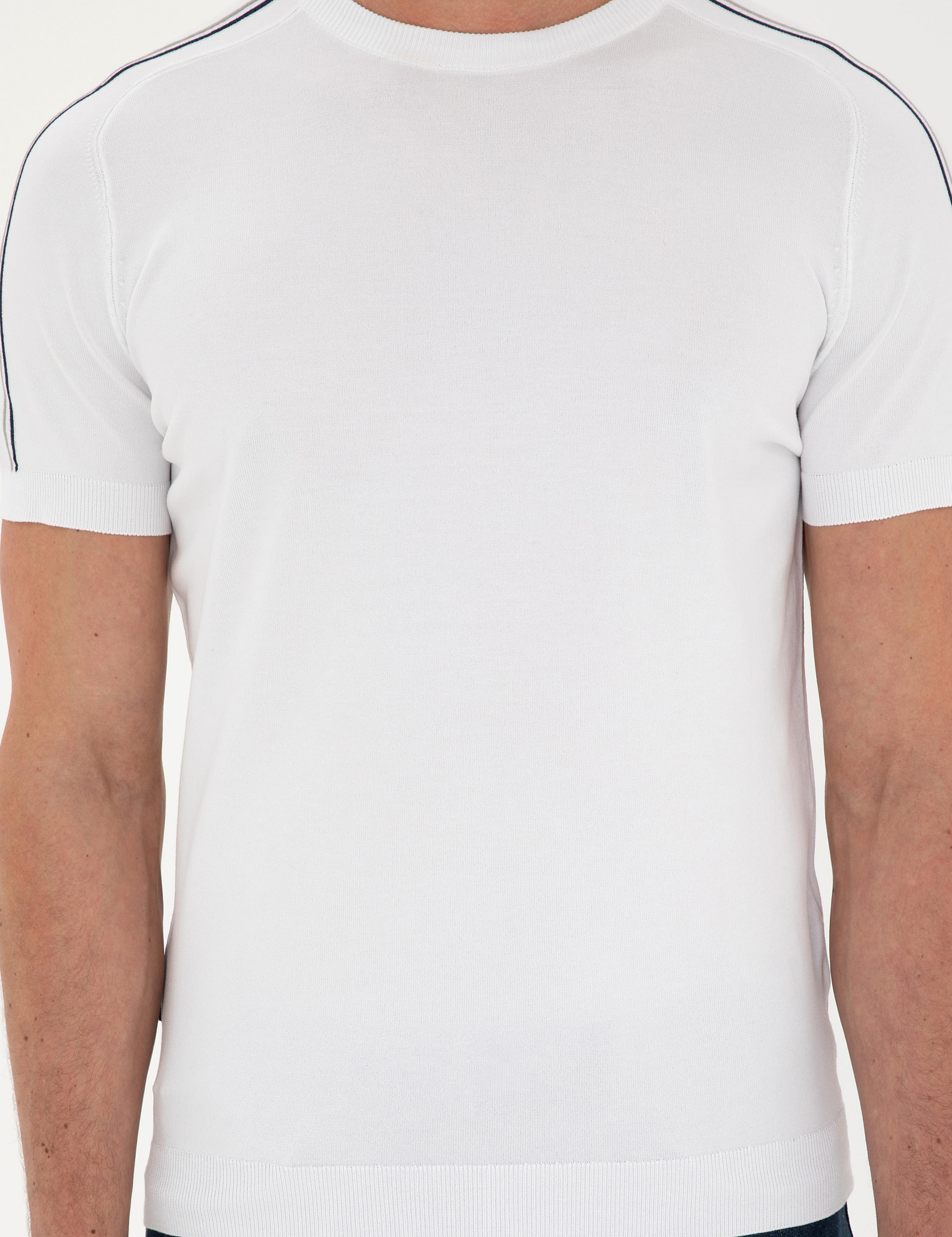 Beyaz Slim Fit Bisiklet Yaka Triko Tişört