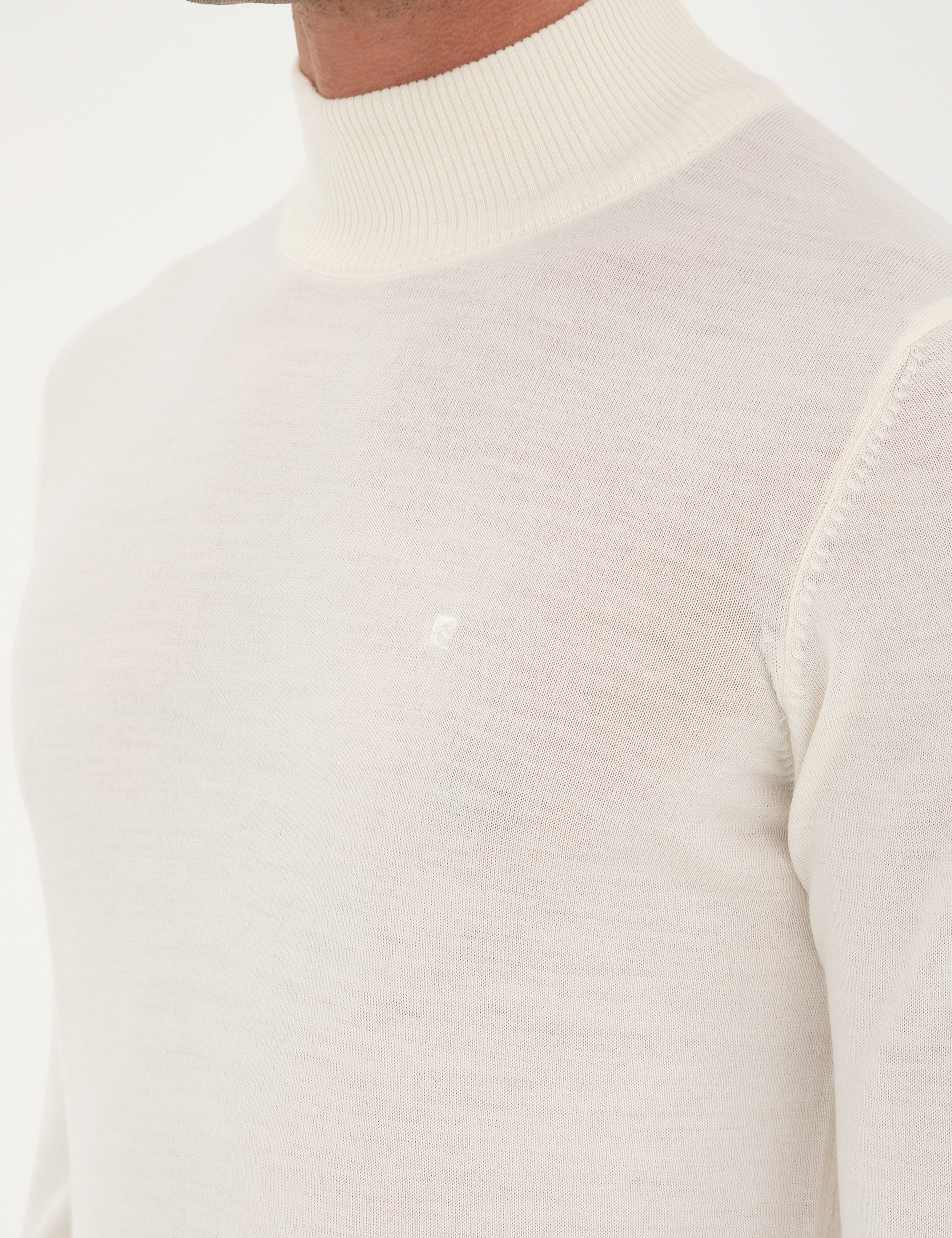 Ekru Slim Fit Yarım Balıkçı Yaka Yün Karışımlı Basic Triko Kazak