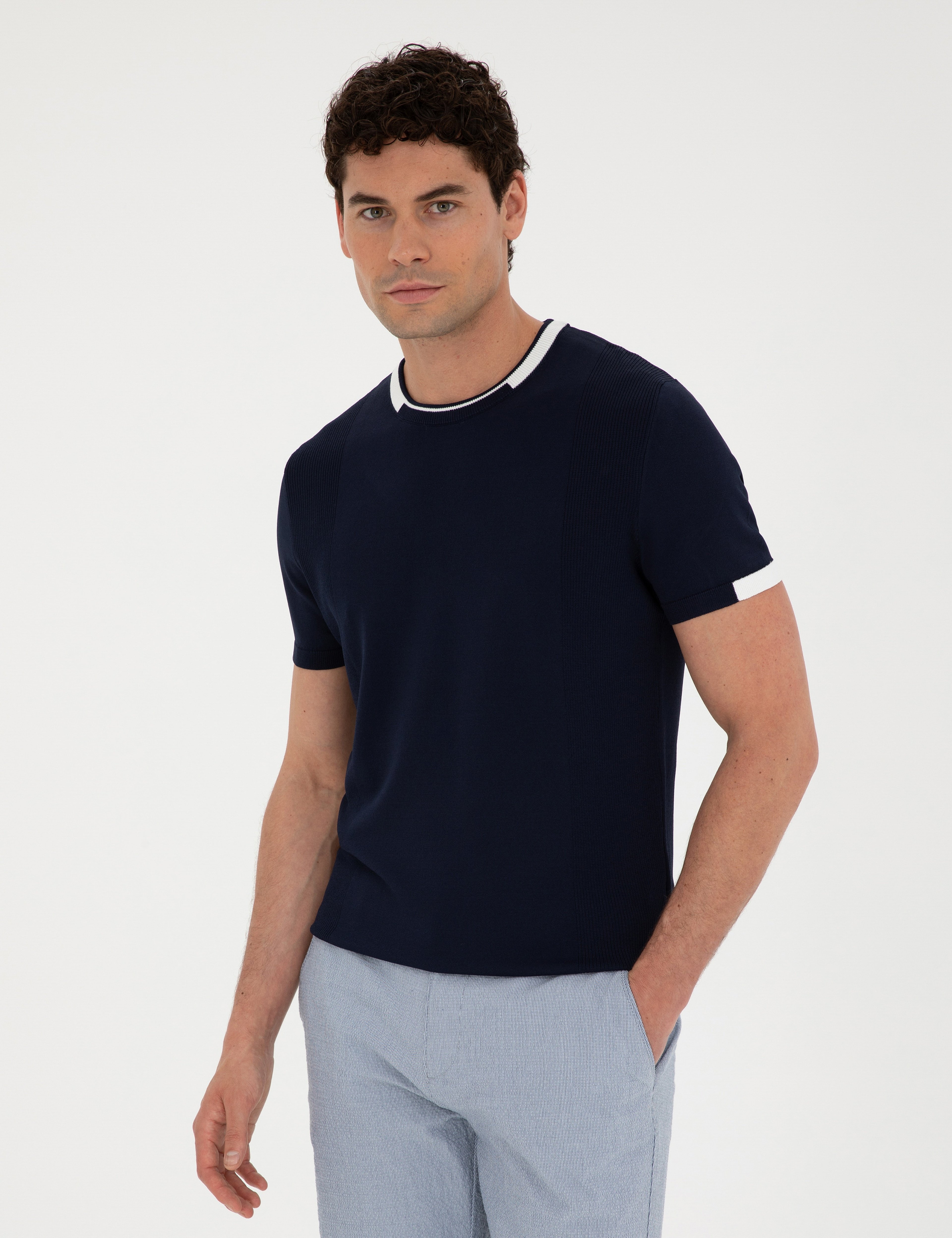 Lacivert Slim Fit Bisiklet Yaka Triko Tişört - Image 1