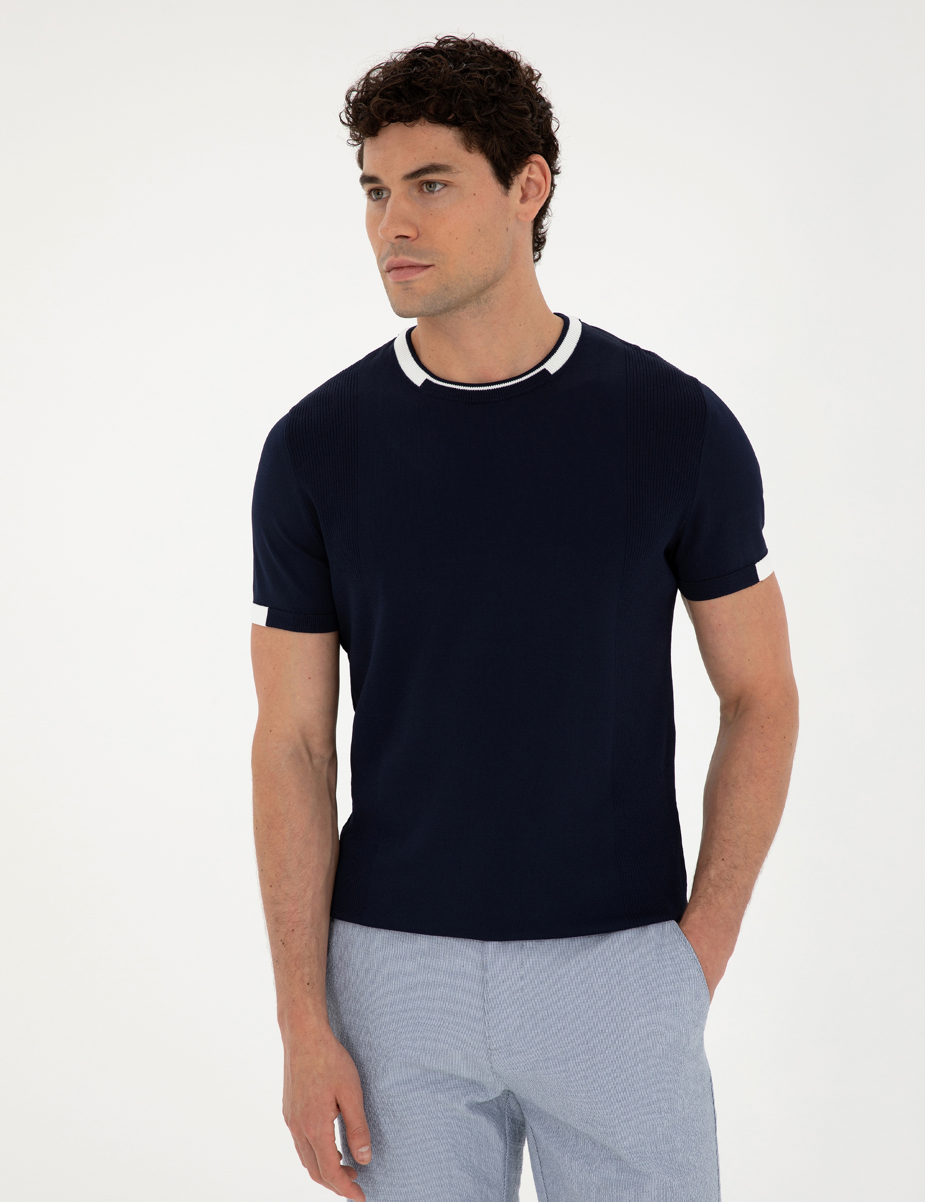 Lacivert Slim Fit Bisiklet Yaka Triko Tişört