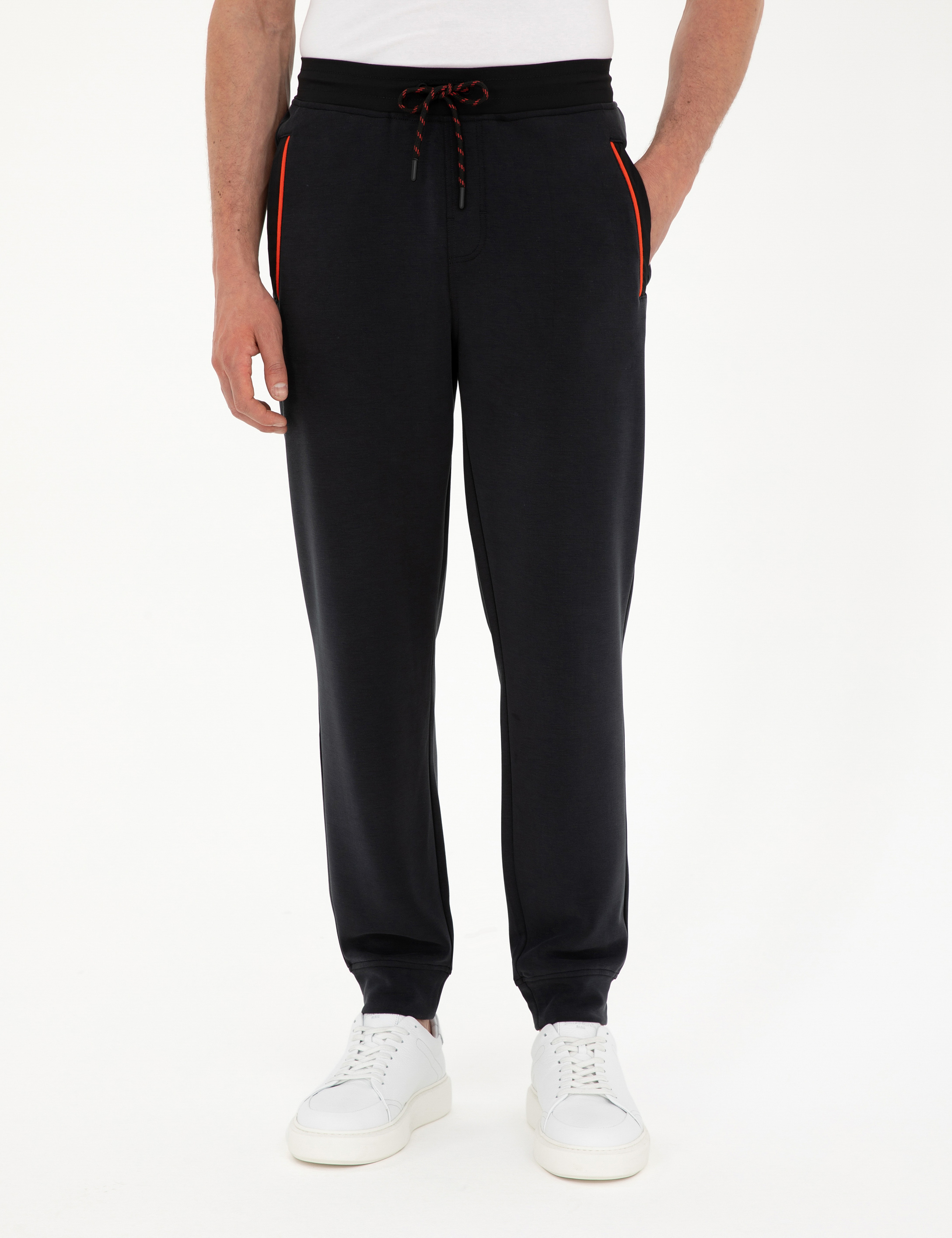 Siyah Regular Fit Eşofman Altı