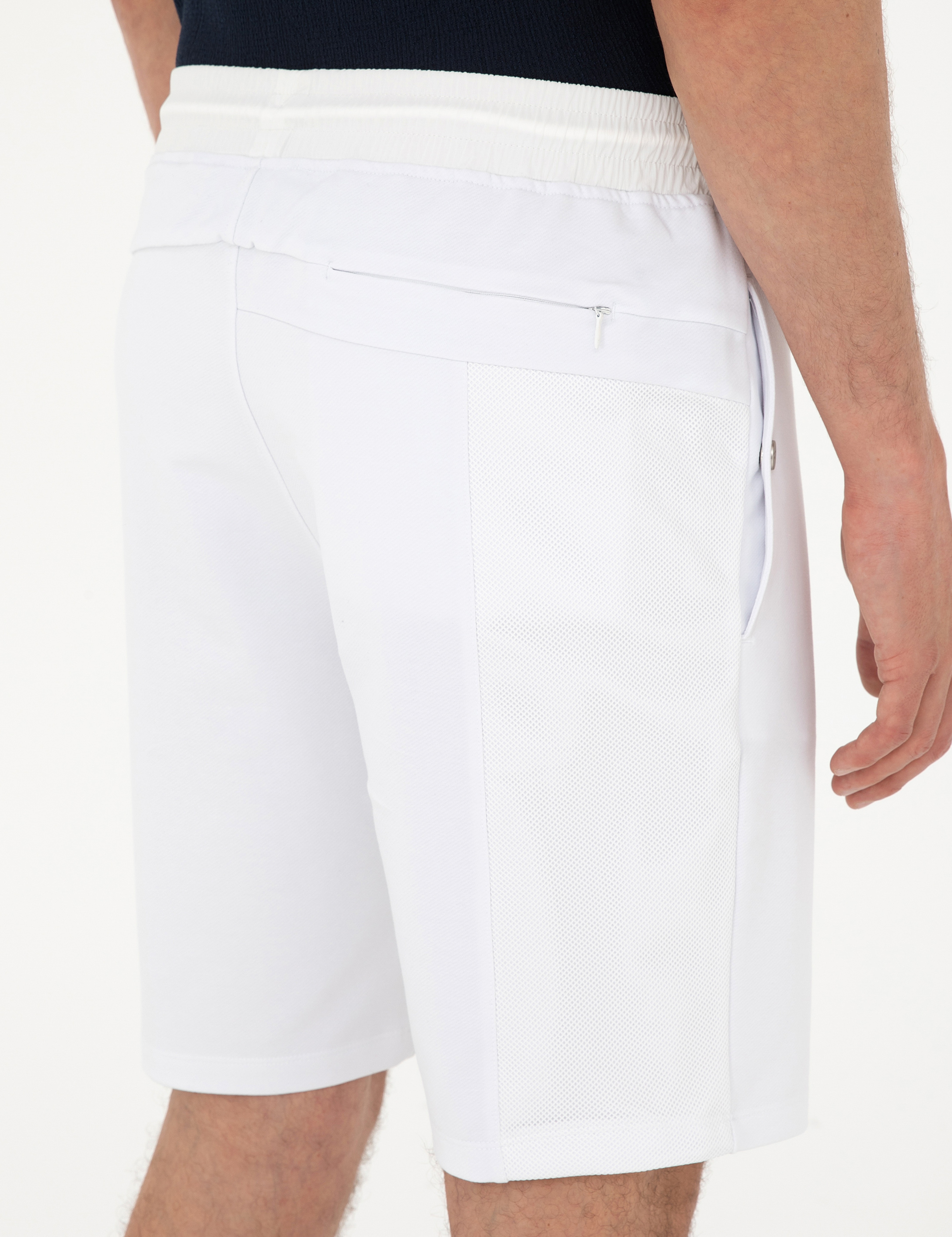 Beyaz Regular Fit Örme Şort - Image 6