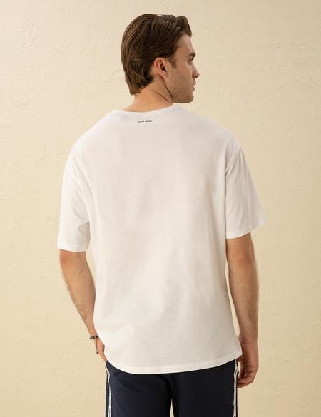 Beyaz Regular Fit Dynamic Baskılı Bisiklet Yaka Tişört - 50273384010