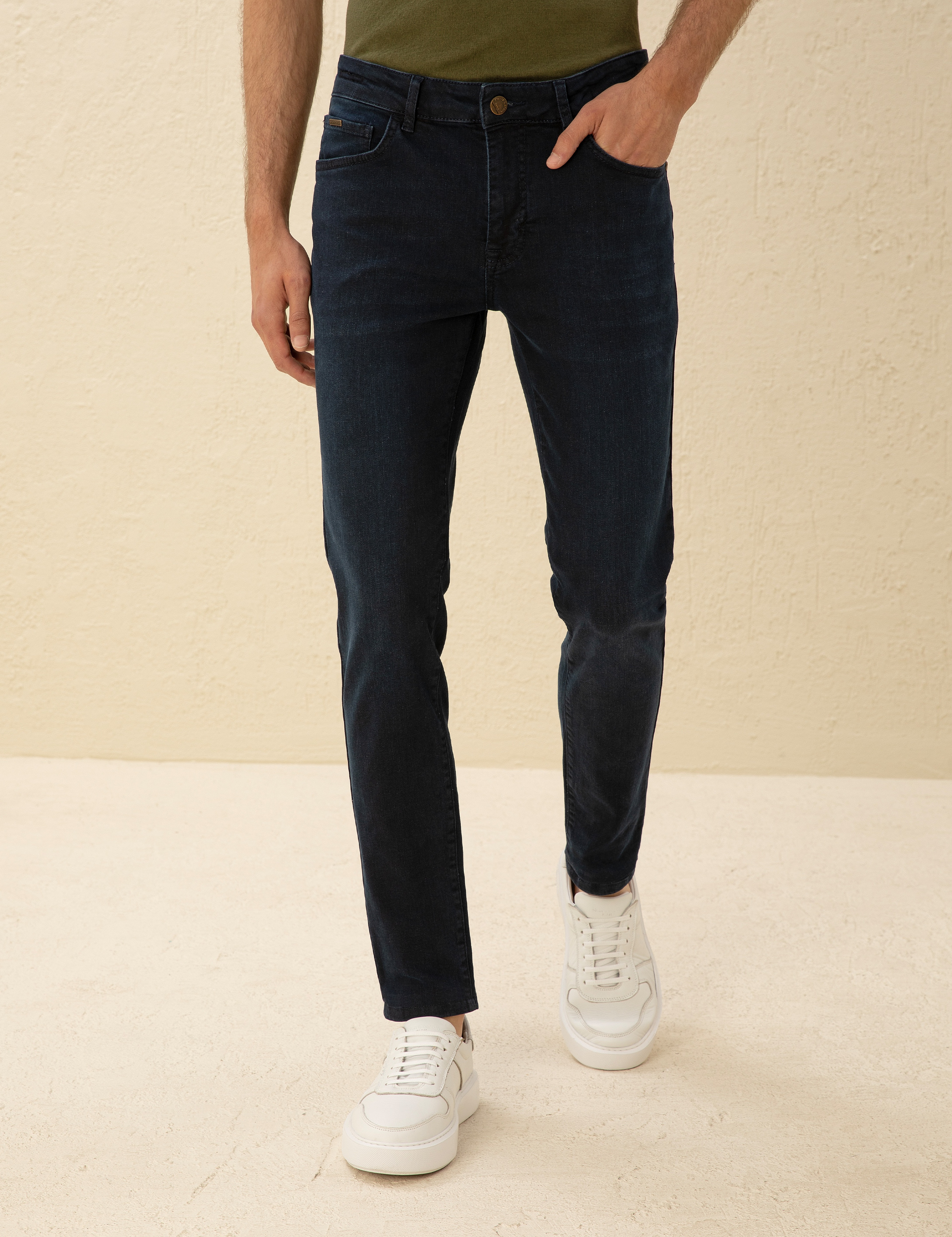 Koyu Lacivert Slim Fit Jean Pantolon - Image 2